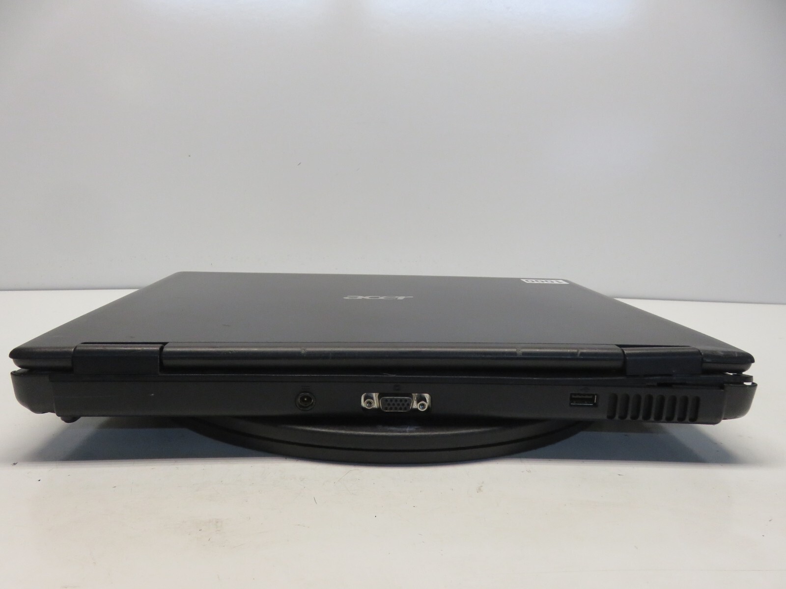 Acer Aspire 5515 AMD Athlon Processor 2650e 1.6 GHz 1GB NO HDD No Batt READ