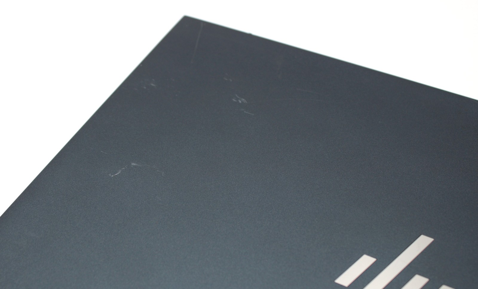 HP Elite Dragonfly G4 i7-1365U 16GB 256GB SSD Windows 11 Pro – * Cosmetic *