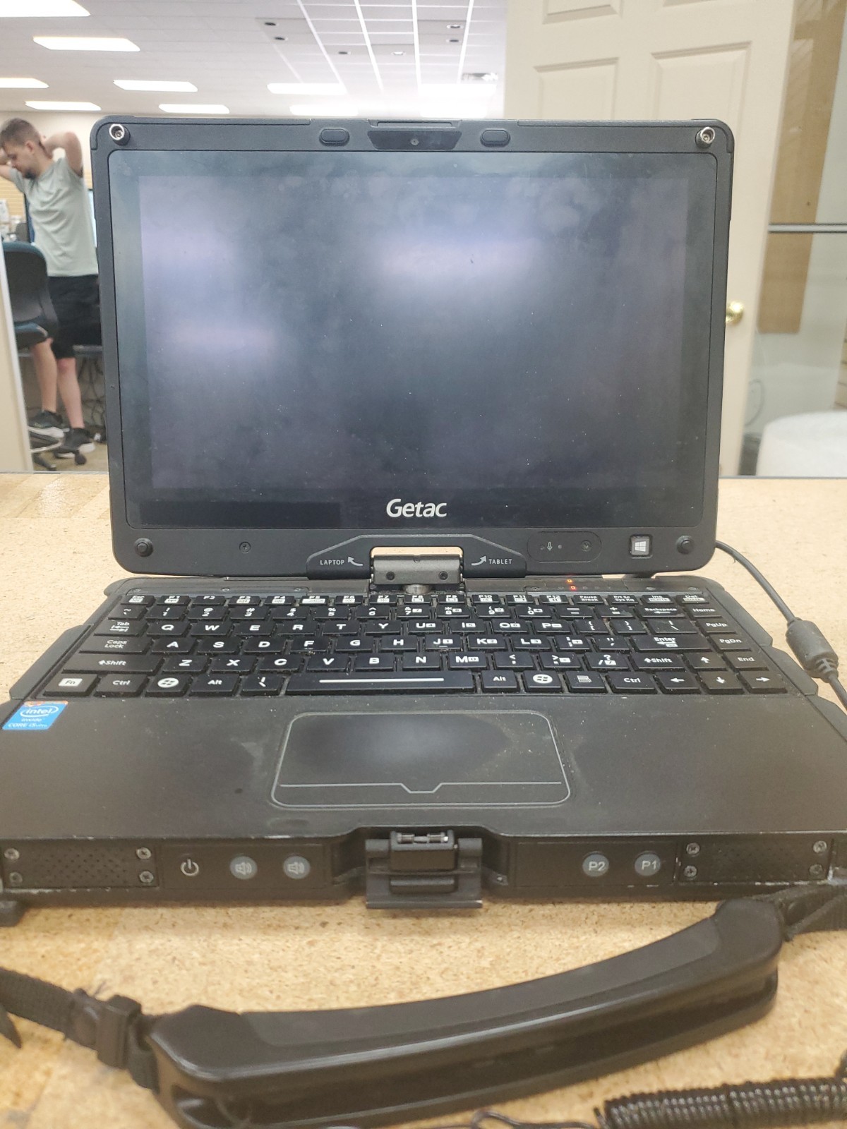 GETAC V110 Laptop Tablet Touch Screen i5-4300U 1.90GHz 8gB No HDD 8379hrs