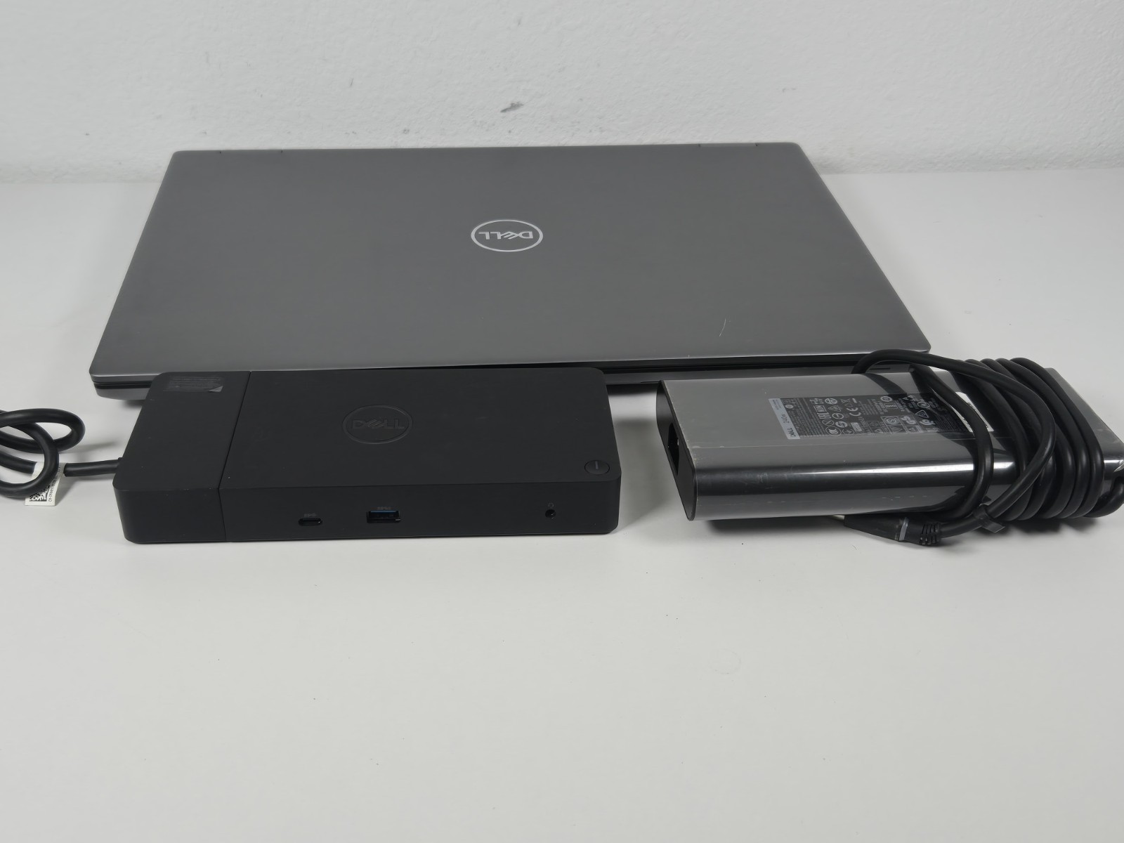 Dell Precision 7780 17 FHD 2.1GHz – i7-13850HX – 32GB – 512GB RTX 2000 Combo