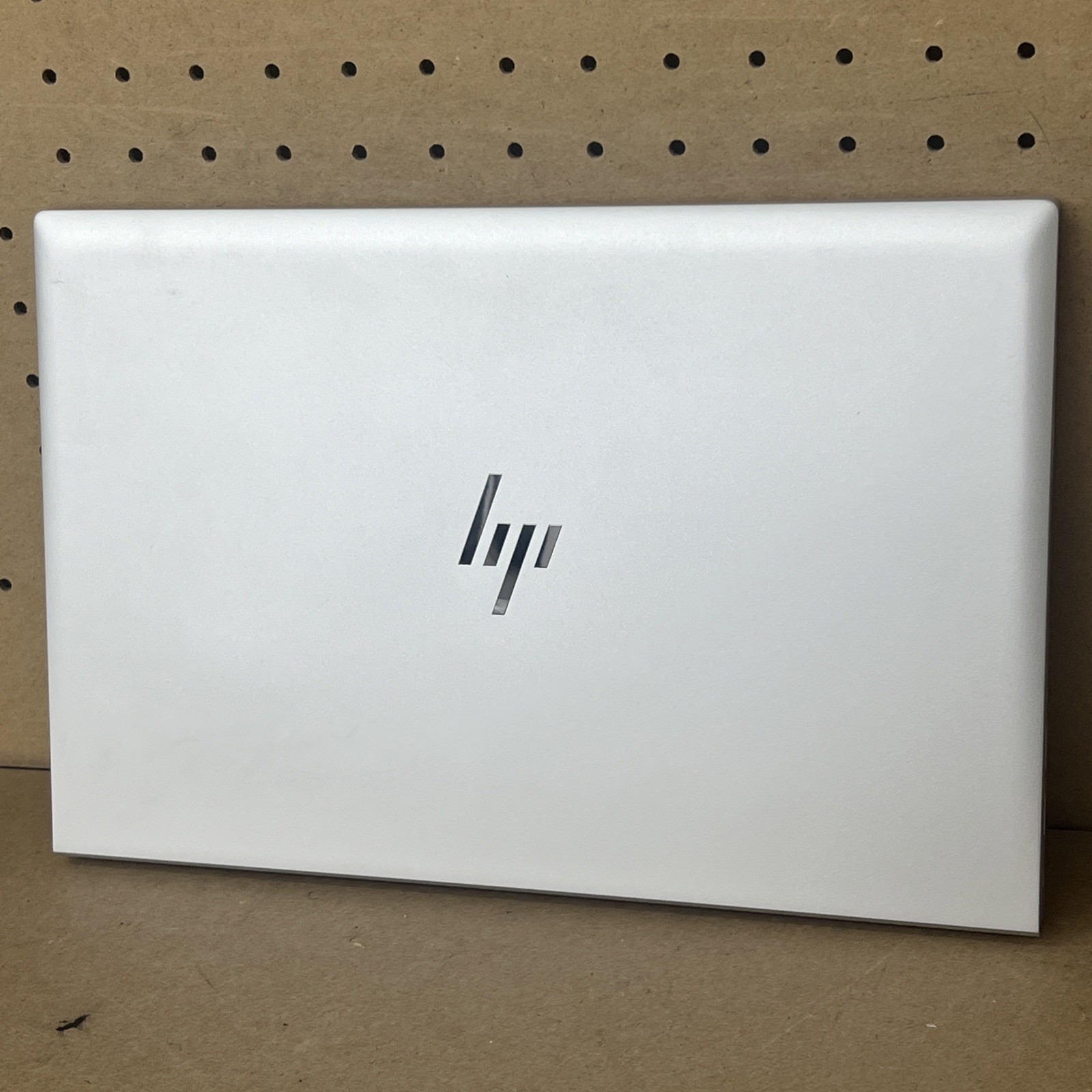 HP EliteBook 845 G8 AMD Ryzen 5 Pro 5650U 32GB Ram 1TB SSD – Good