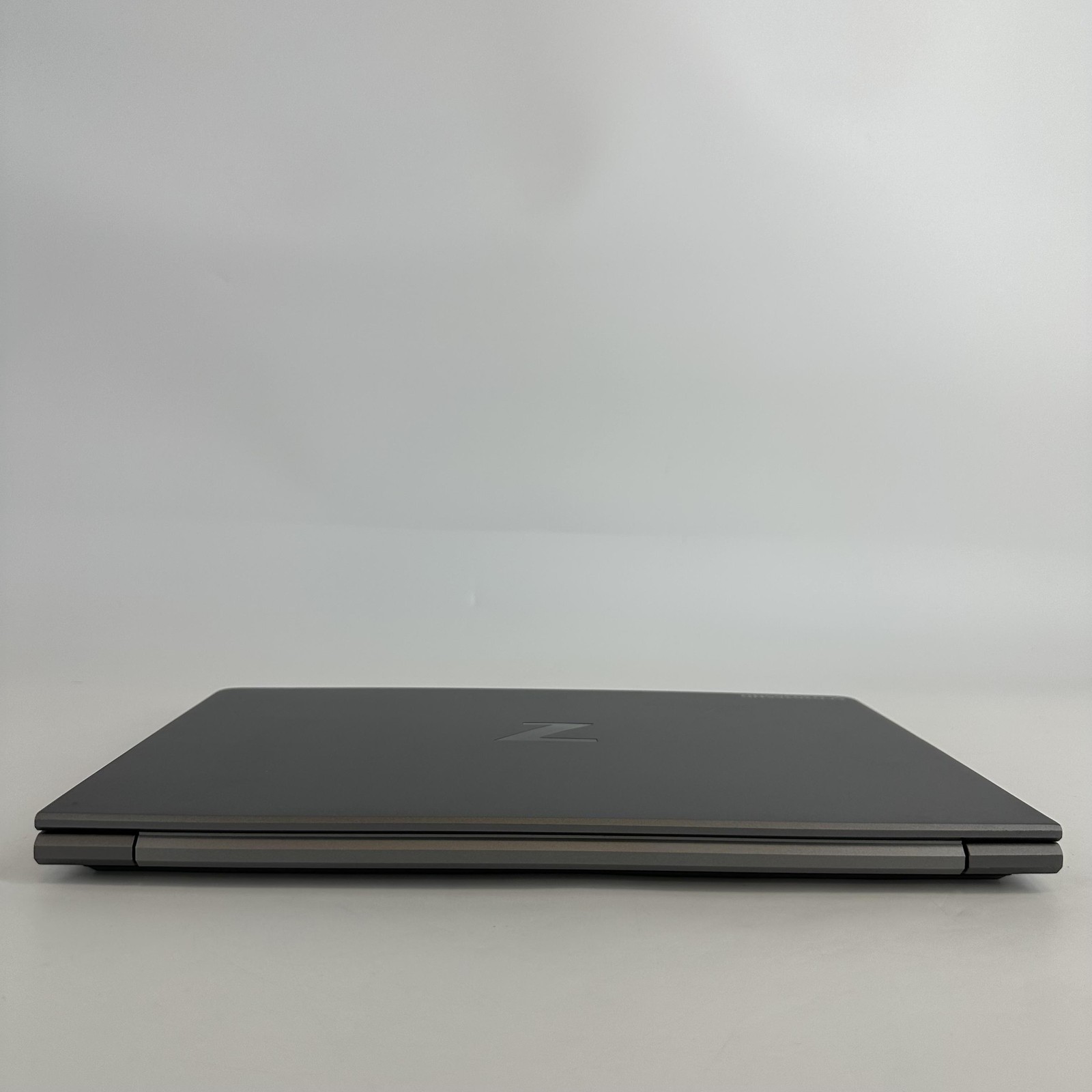 HP ZBook Power 15 G9 FHD 2.4 GHz i7-12800H 32GB 1TB SSD RTX A2000 Excellent