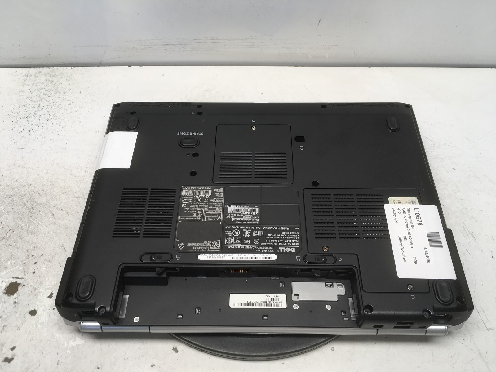Dell Inspiron 1521 AMD Dual Core 0F81 600MHz 2 GB NO HDD No Batt