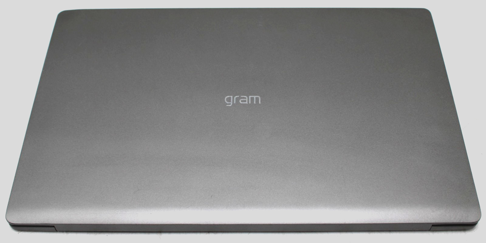 15.6″ LG Gram Laptop 15Z90N-N.APS9U1 i7-1065G7 1.30GHz 16GB RAM 512GB SSD Win11