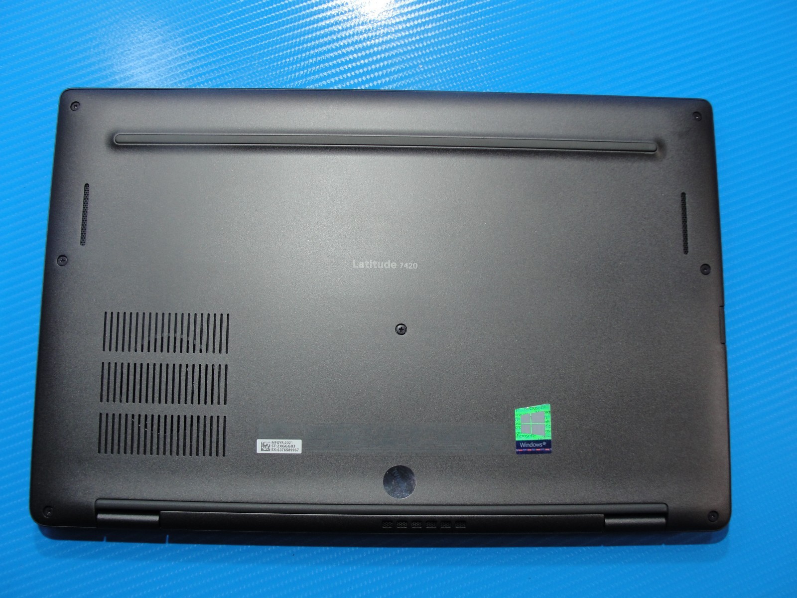 Dell Latitude 7420 Touch 14″FHD i7-11th Gen vPRO 3.0GHz 32GB RAM 256GB SSD+PA