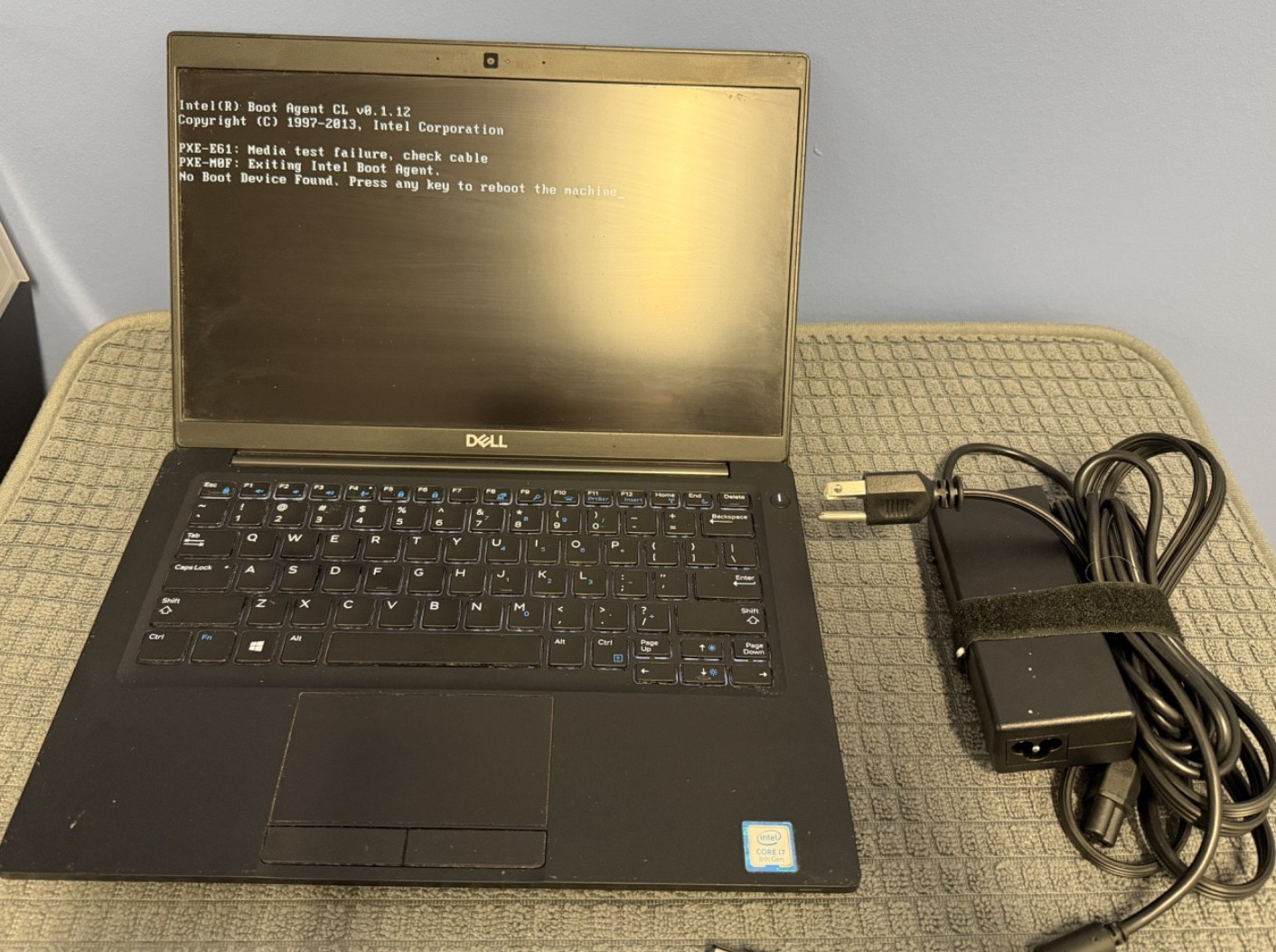 Dell #2 Latitude 7390 | i7-8650U @ 1.9GHz | 16GB NO OS