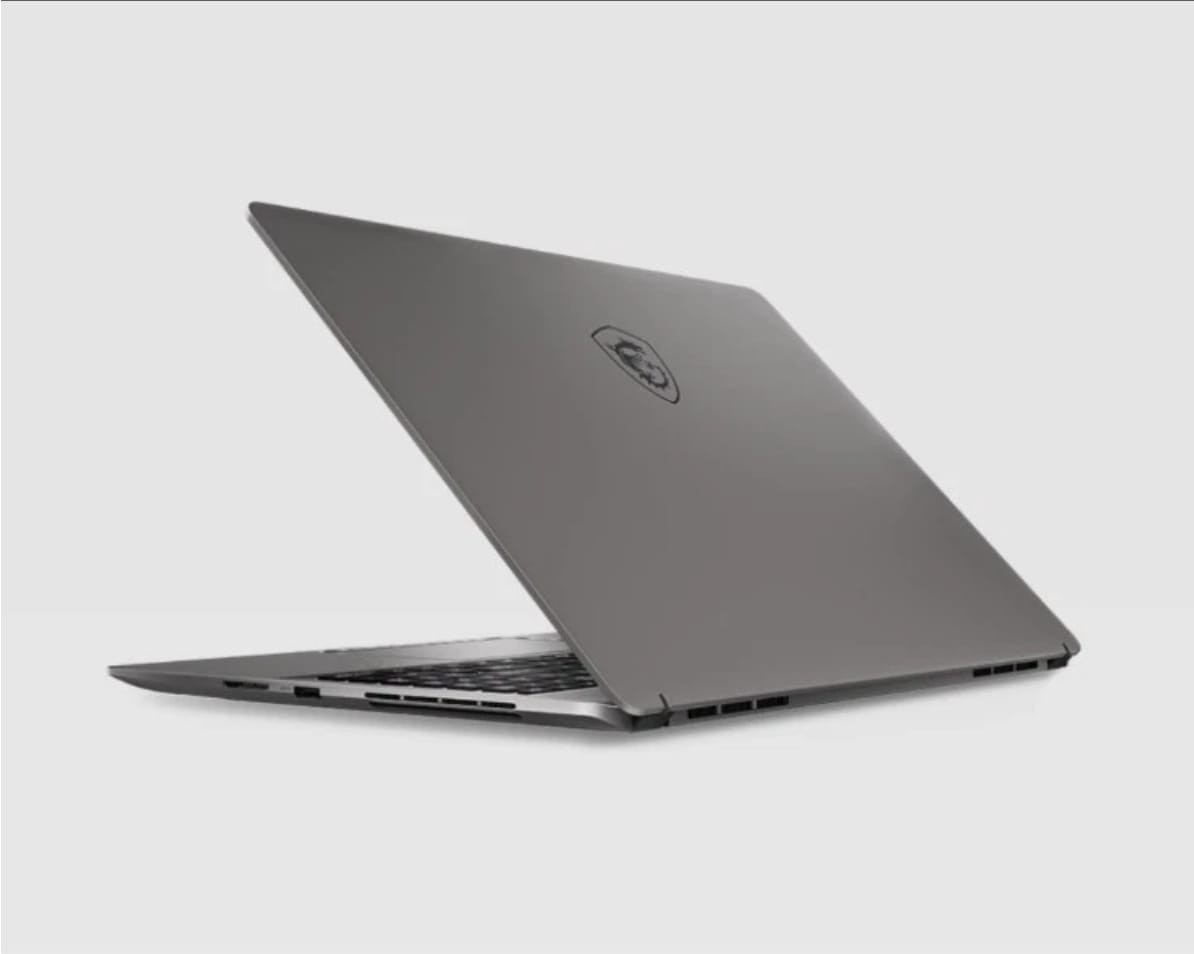 MSI Creatorpro Z16HX Studio B13VJTO-067US i9-13950HX, RTX2000, RAM 32GB, 1TB SSD