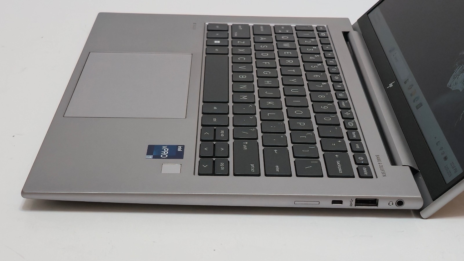 HP ZBook Firefly 14 G10 Workstation i7-1370P 32GB RAM 1 TB SSD 14″ – Warranty