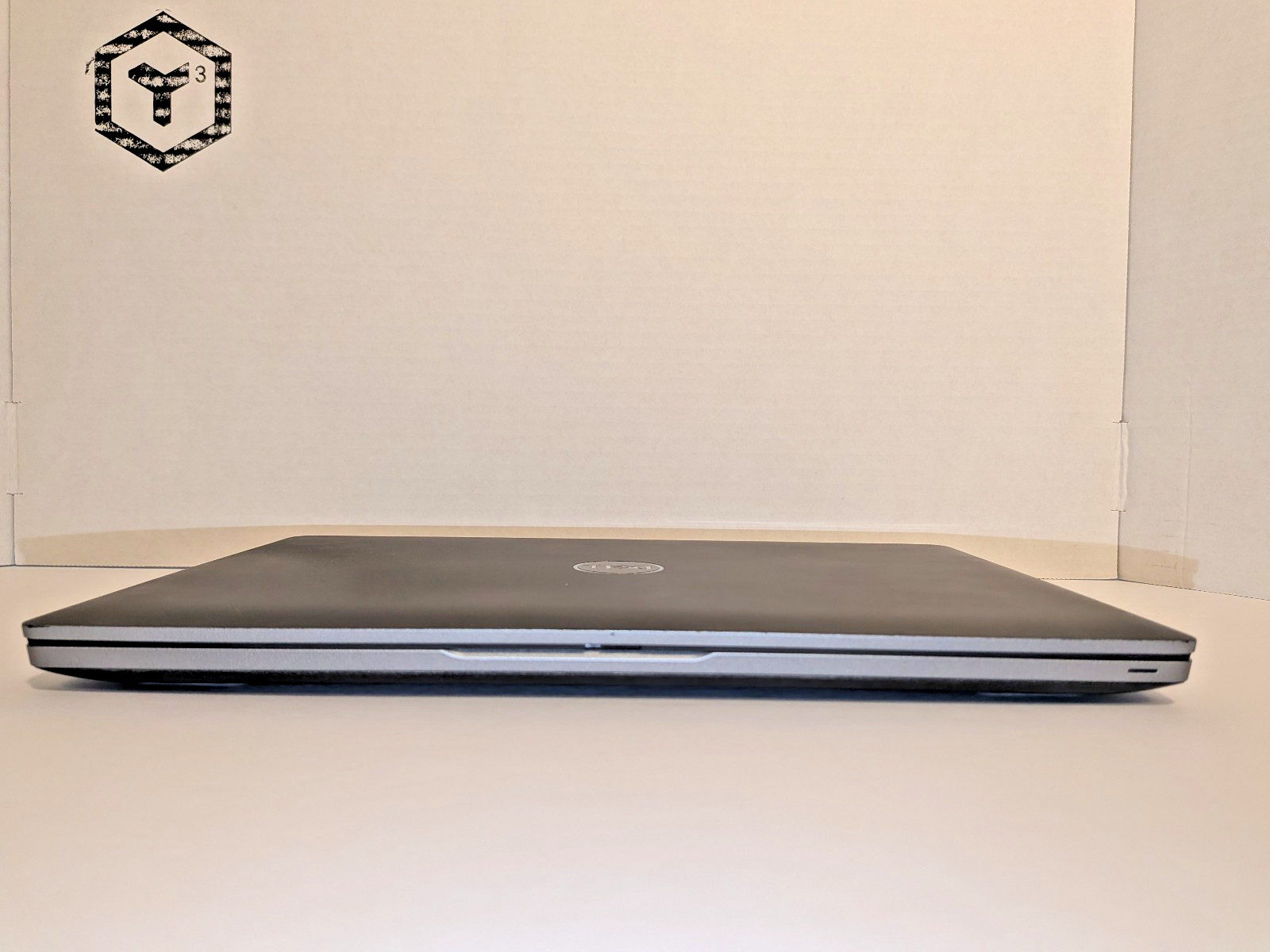 Dell Latitude 5430 | Linux Mint 22.3 | 12th Gen 10 Cor i7 | 16GB RAM | 512GB SSD