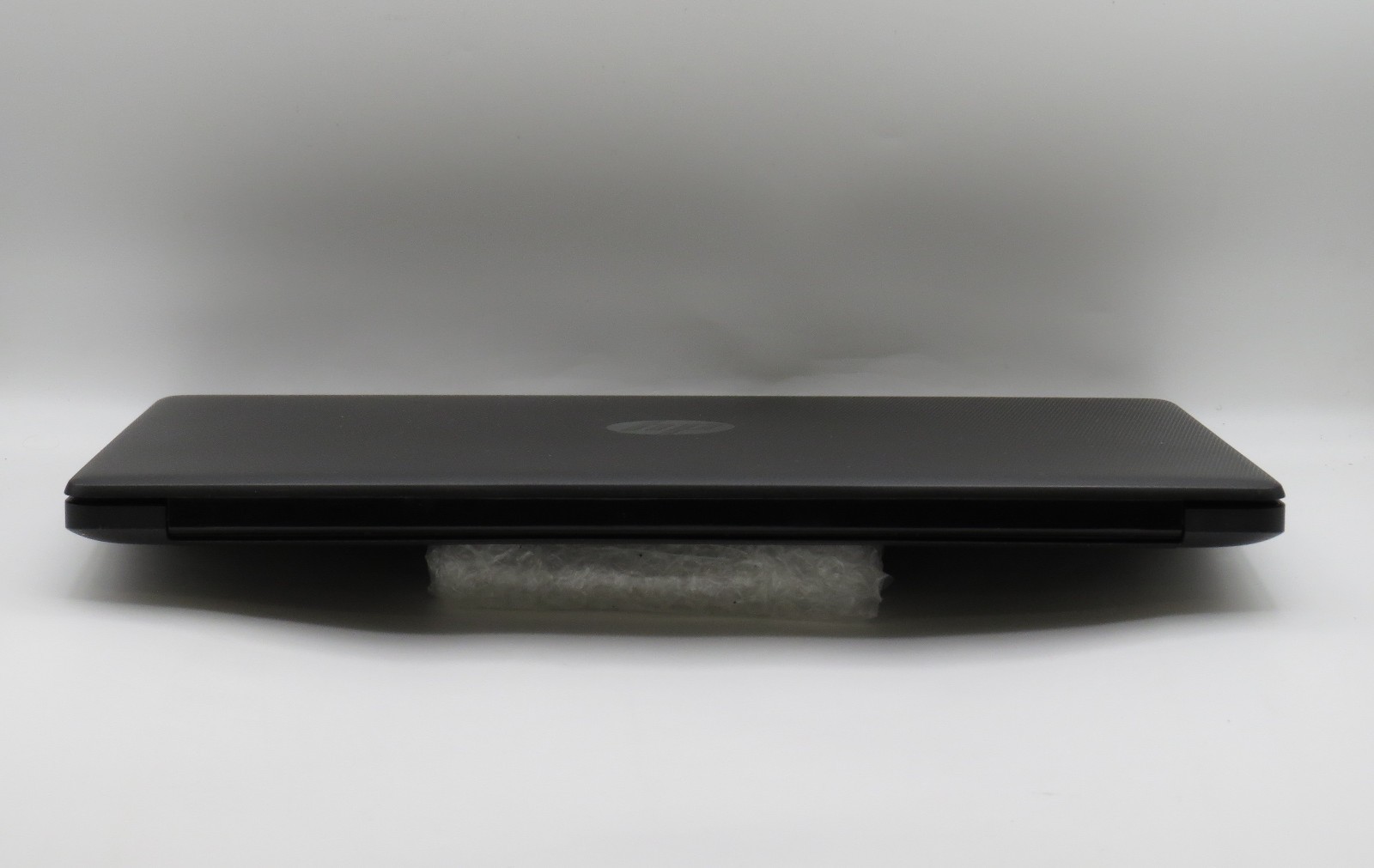 HP 17 Notebook BY1053DX i5-8265U @ 1.6GHz 8GB DDR4 256GB m2 No OS/AC