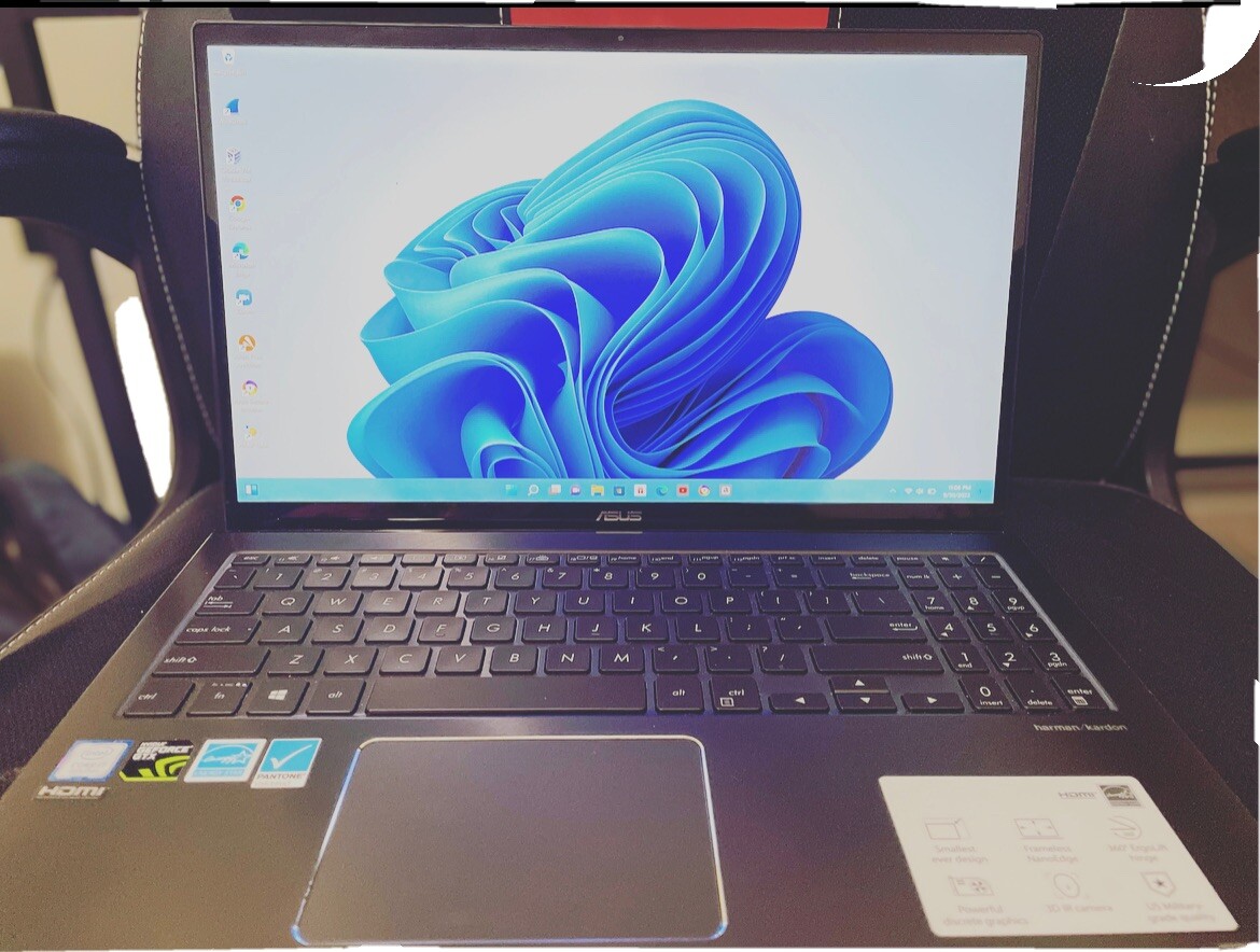 Asus 15.6 Inch Laptop Core7 8th 4K Ultra HD Touch Screen 16GBRam NvidiaGraphics