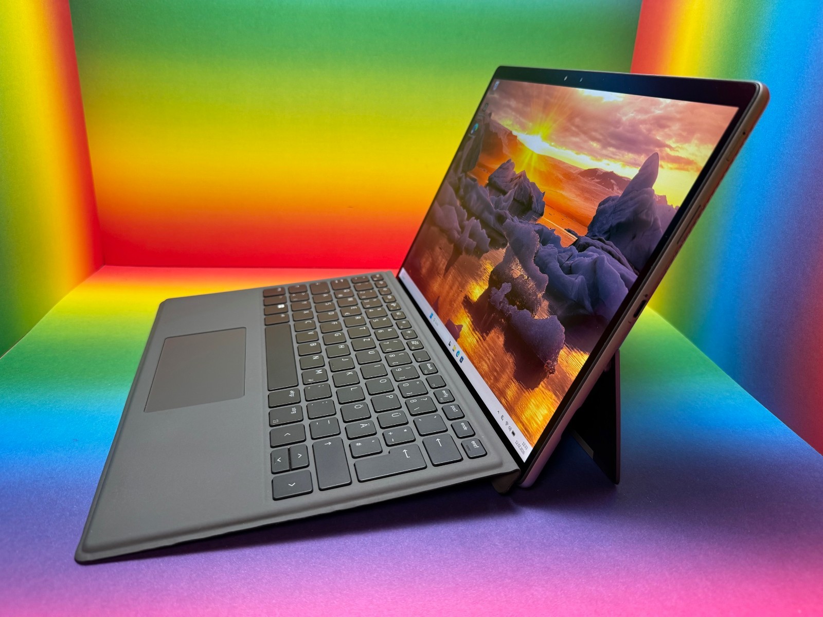 Dell Latitude 7320 2-in-1 LTE eSIM i5-1140G7 8GB 256GB 13″ DE Win11Pro FID ST