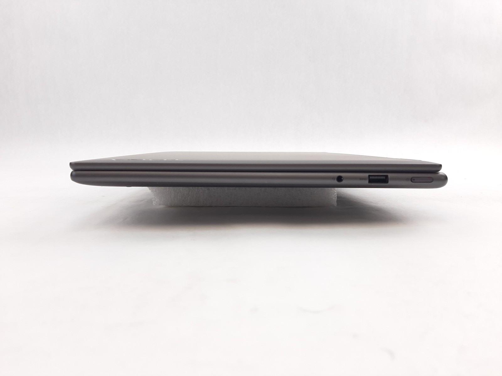 Lenovo Yoga 7 2-in-1 i5-1240P 8GB RAM 256GB NVMe Marks Parts/Repair C3*185