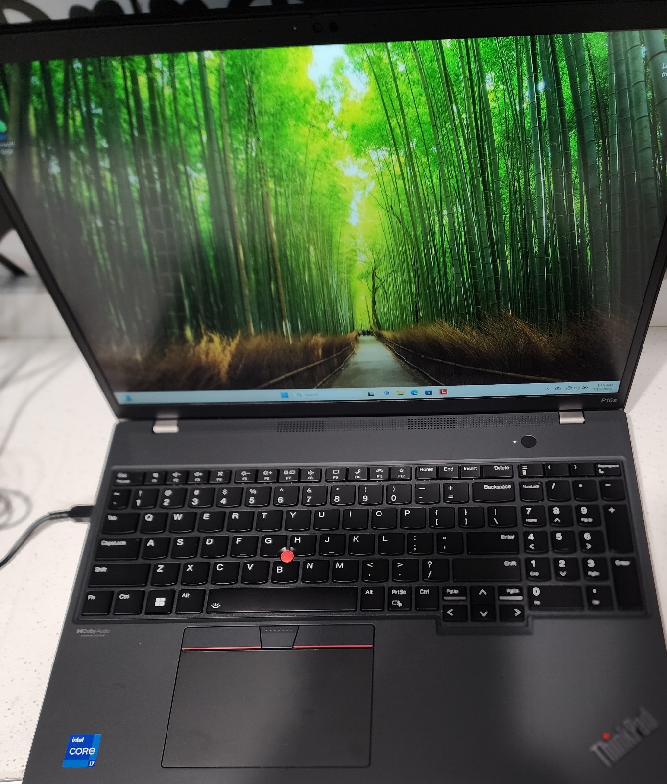 Lenovo ThinkPad X13 – 16″, Intel Core i7 vPro 12, 32GB RAM, 1 TB SSD NEW INSTALL