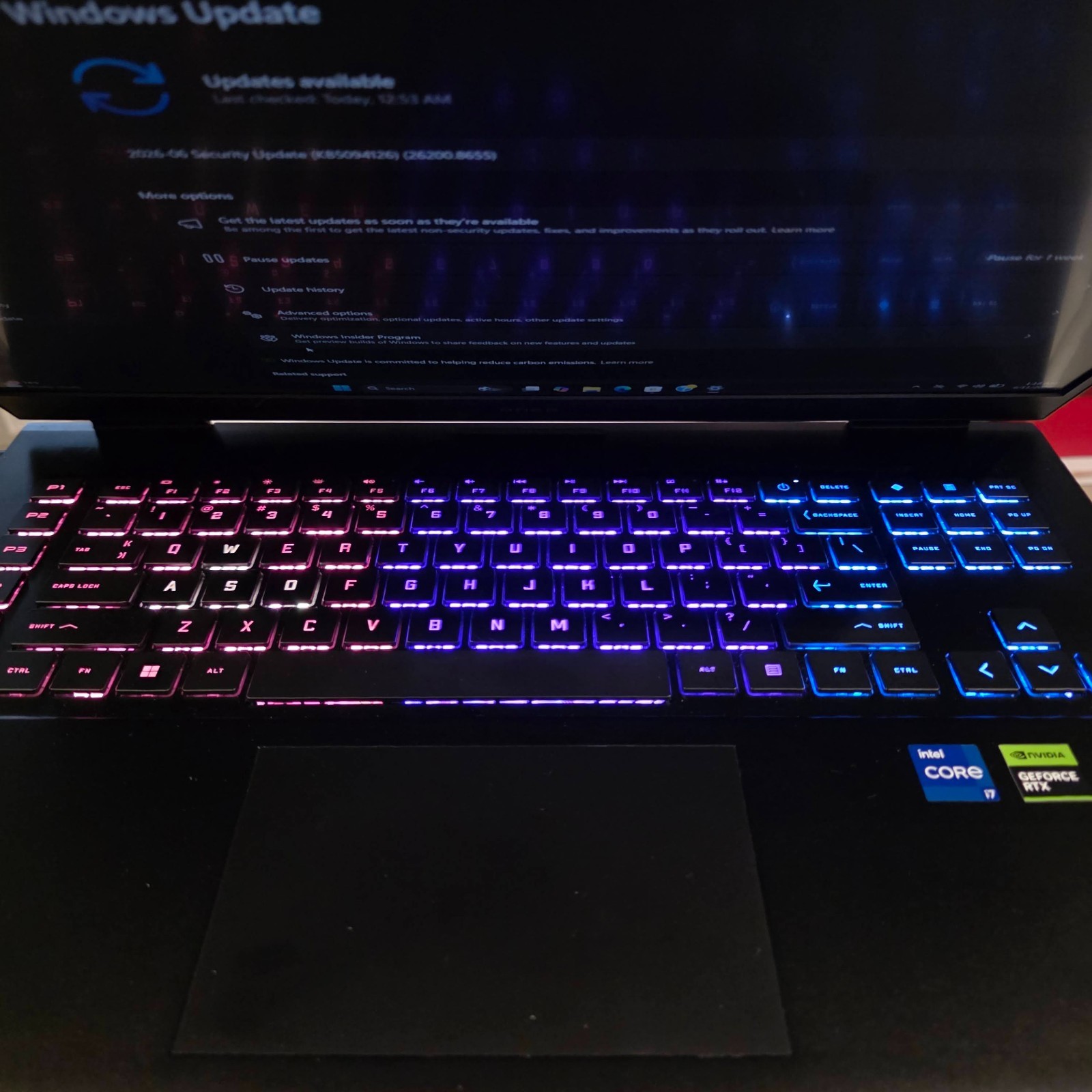 HP Omen 17.3″ 1080P 144Hz i7-13700HX 16GB 1TB SSD RTX 4060 140W 8G DDR6 Fast SH