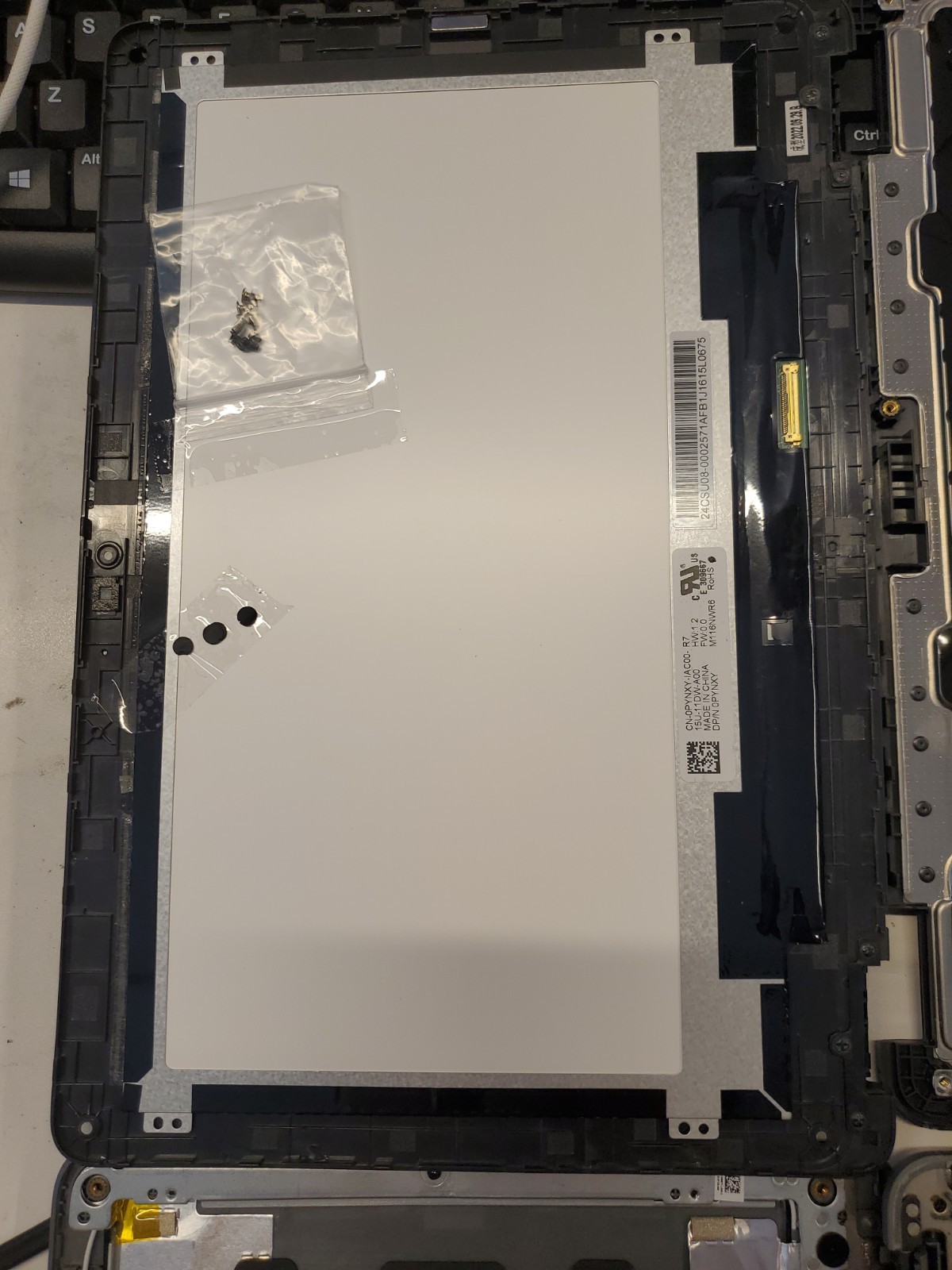 Dell Latitude 3120 11.6″ P32T001 – Damaged Lcd, NO Boot, NO Backlight