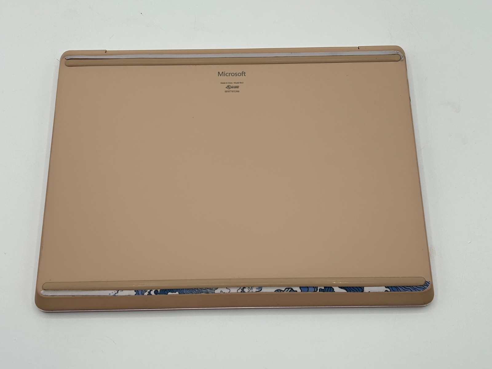 Microsoft Surface Laptop Go 1 1943 12.4″ i5-1035G1 4GB RAM 128GB SSD Win 11 Pro