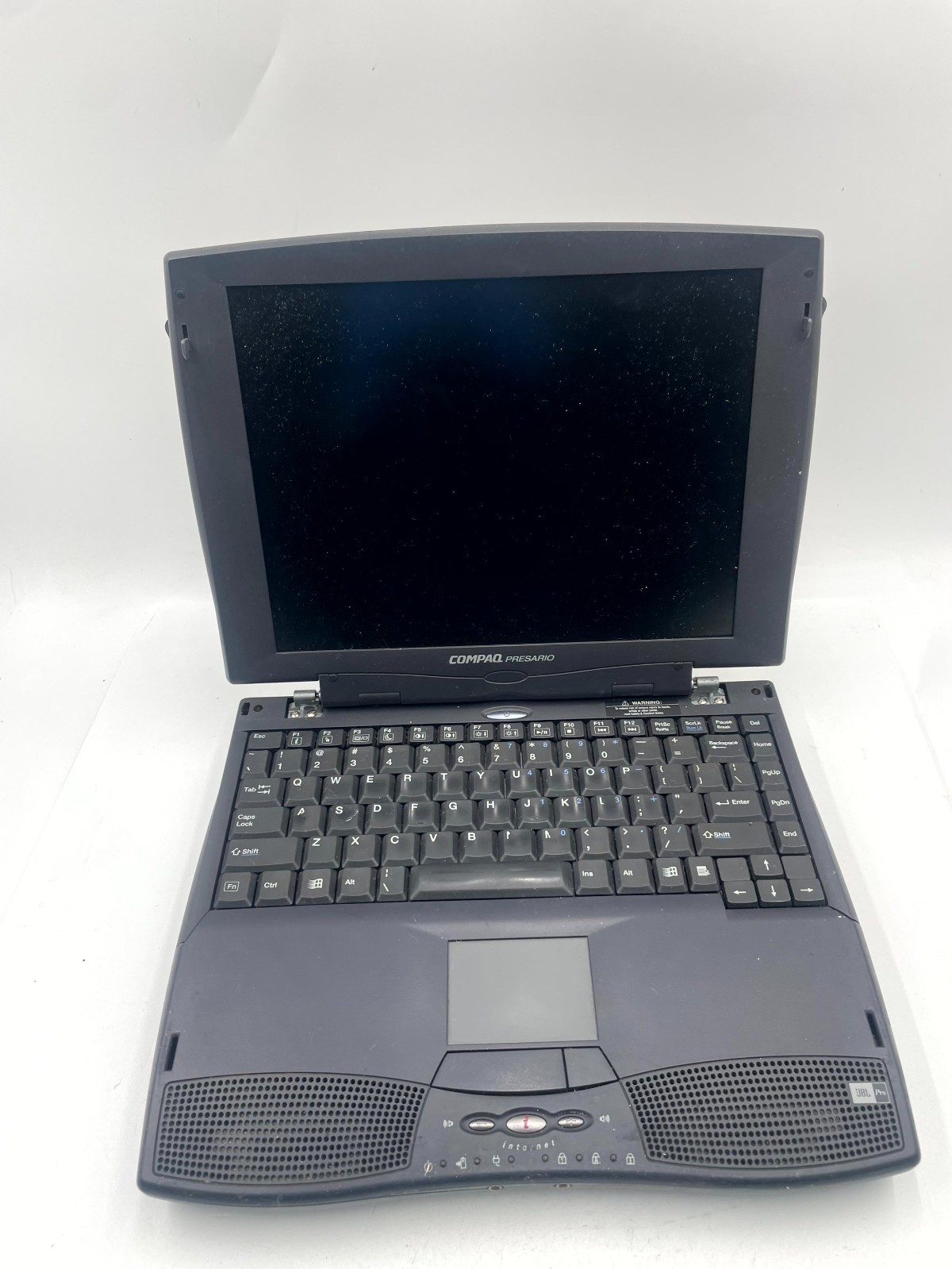Vintage Compaq Presario CM2000 Laptop Black & Gray LCD Display USB and PS/2 Port