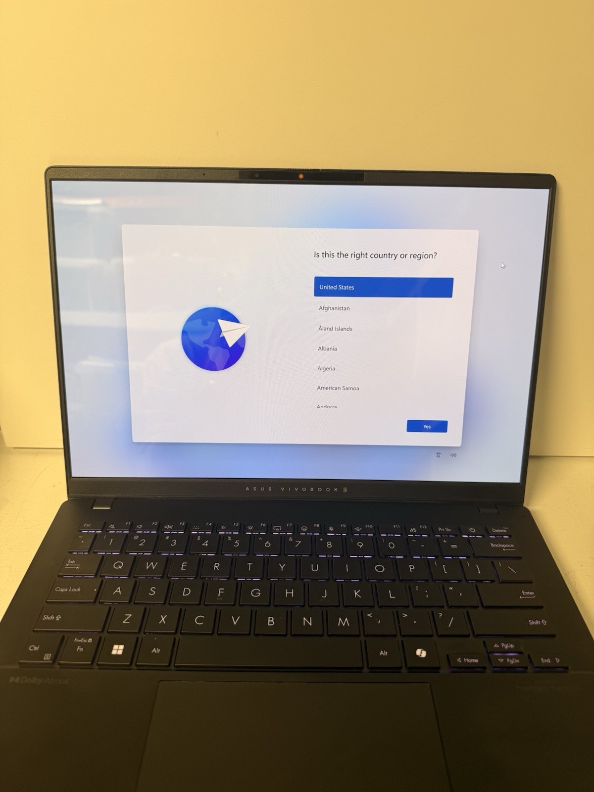 Asus VivoBook S14 14″ 3K OLED 120Hz – Ryzen AI 9 365 – 24GB RAM – 1TB SSD