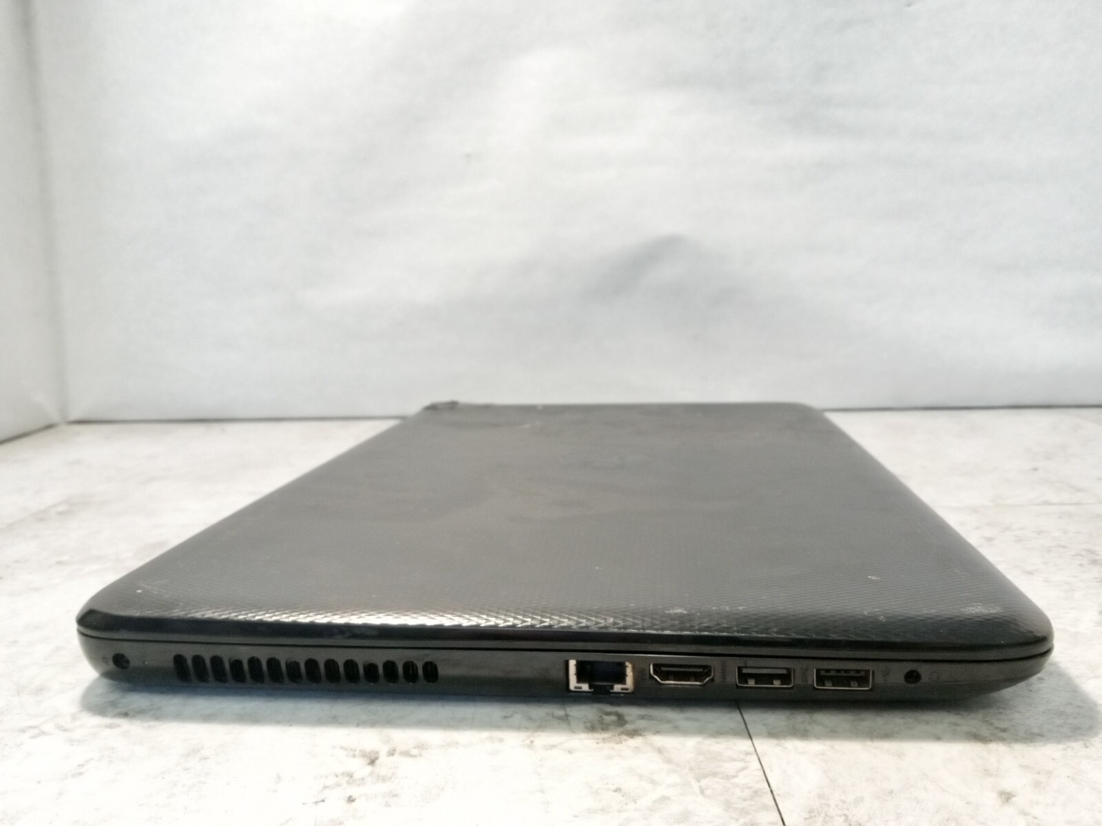 HP Notebook 15-AF141DX 15.6″ Laptop AMD A8-7410 Radeon R5 Graphics *READ -FM