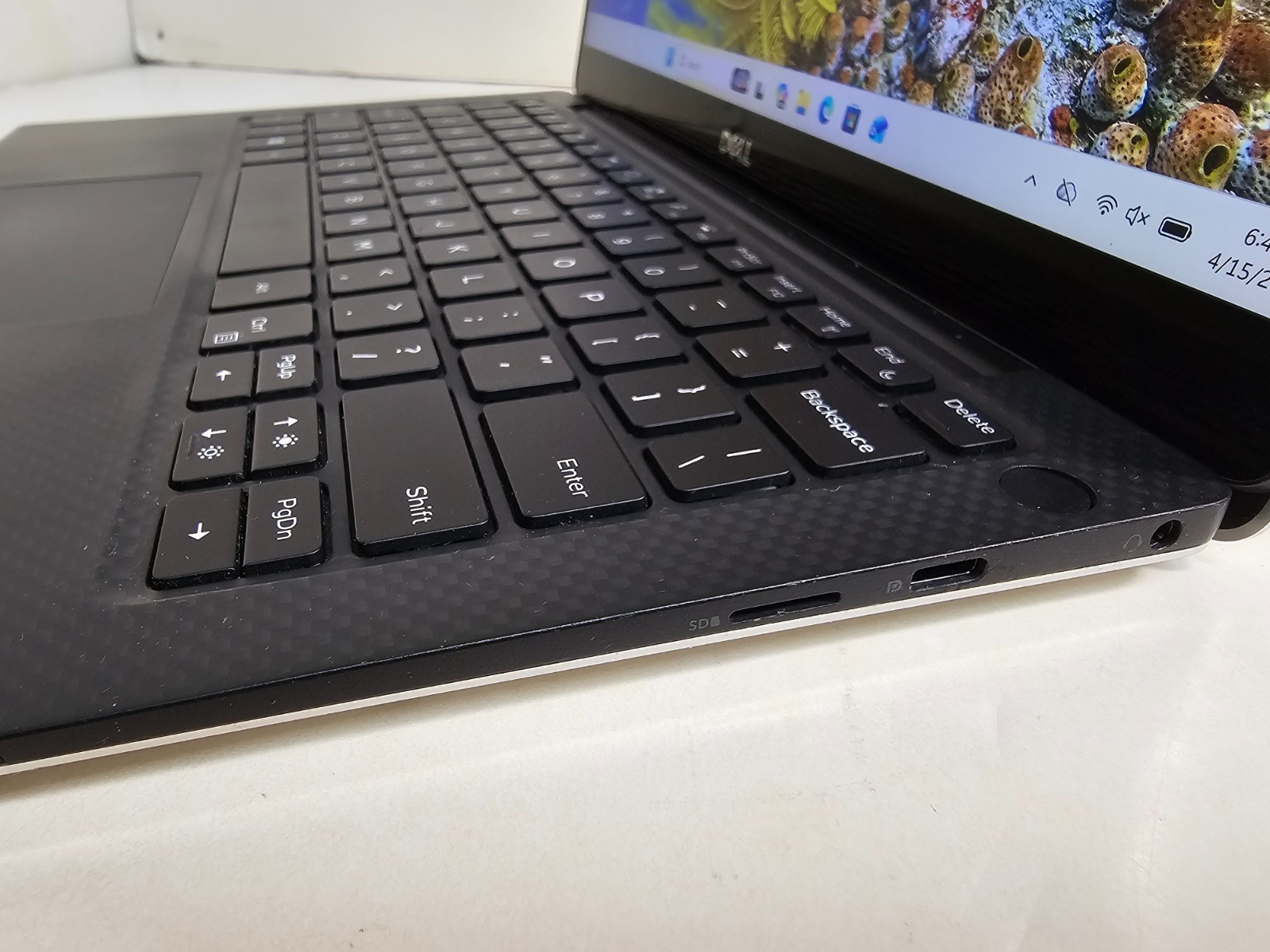 Dell XPS 13 7390 Laptop – 1.8 GHz i7-10510U 8GB 256GB SSD 13.3″ Touchscreen SP1