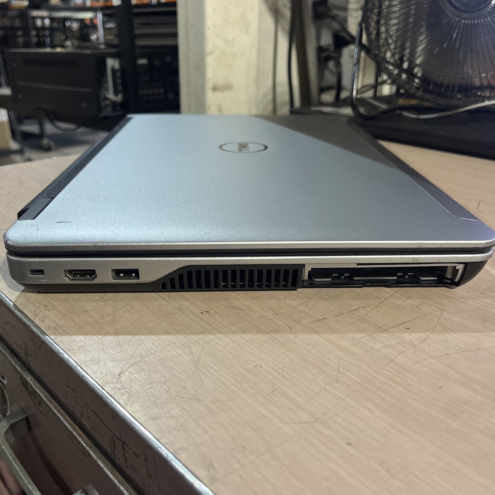 DELL PRECISION M2800 INTEL CORE I5-4210M 2.60GHZ 8GB RAM NO HD +