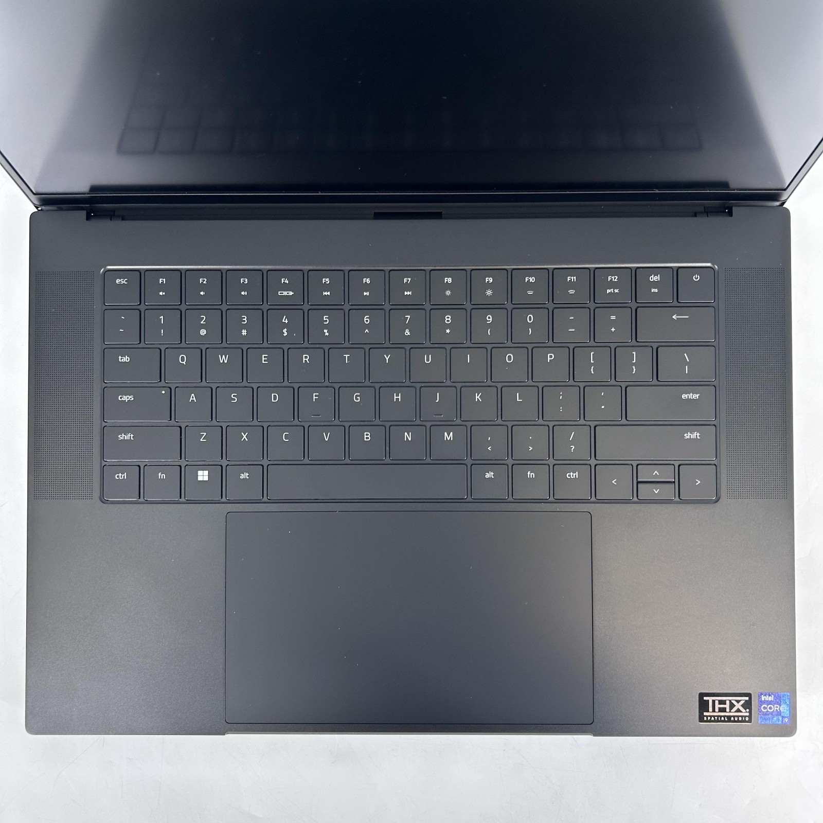 Razer Blade 16 Black 120Hz UHD+ 2.2 GHz i9-14900HX 96GB 4TB/4TB NVIDIA RTX 4090