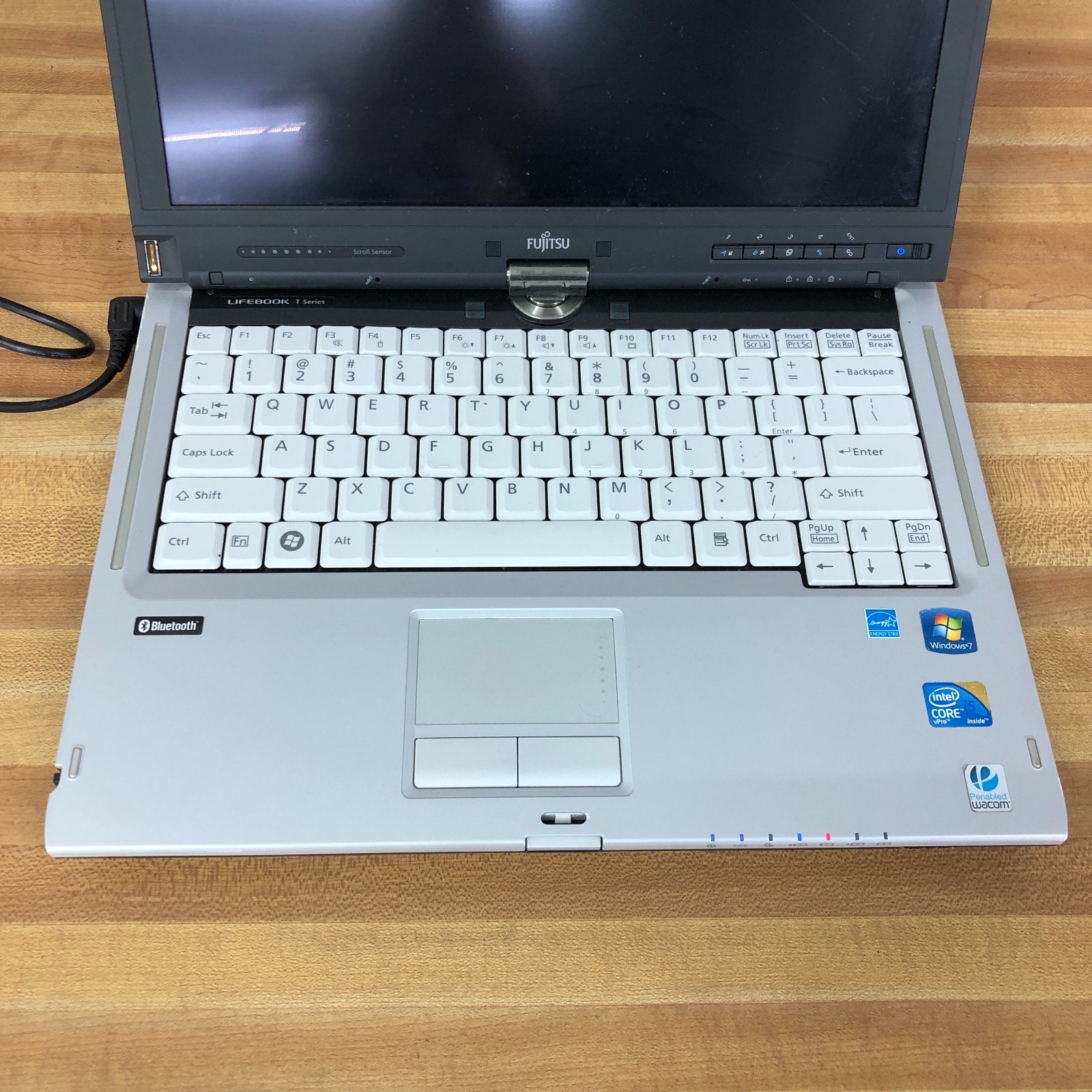 Fujitsu Lifebook Retro Gaming Laptop i5-M520 2.40GHz 4GB RAM (Windows 7 Pro)