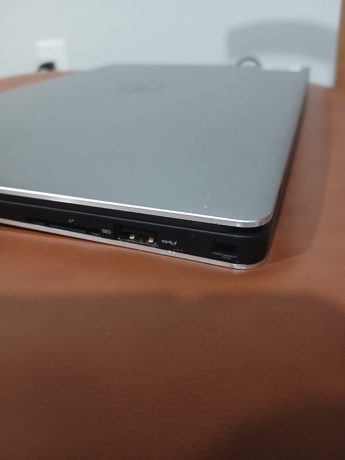 Dell XPS 13 9343 I5-5300U 8GB RAM 256GB SSD Windows 11 Pro Excellent Condition