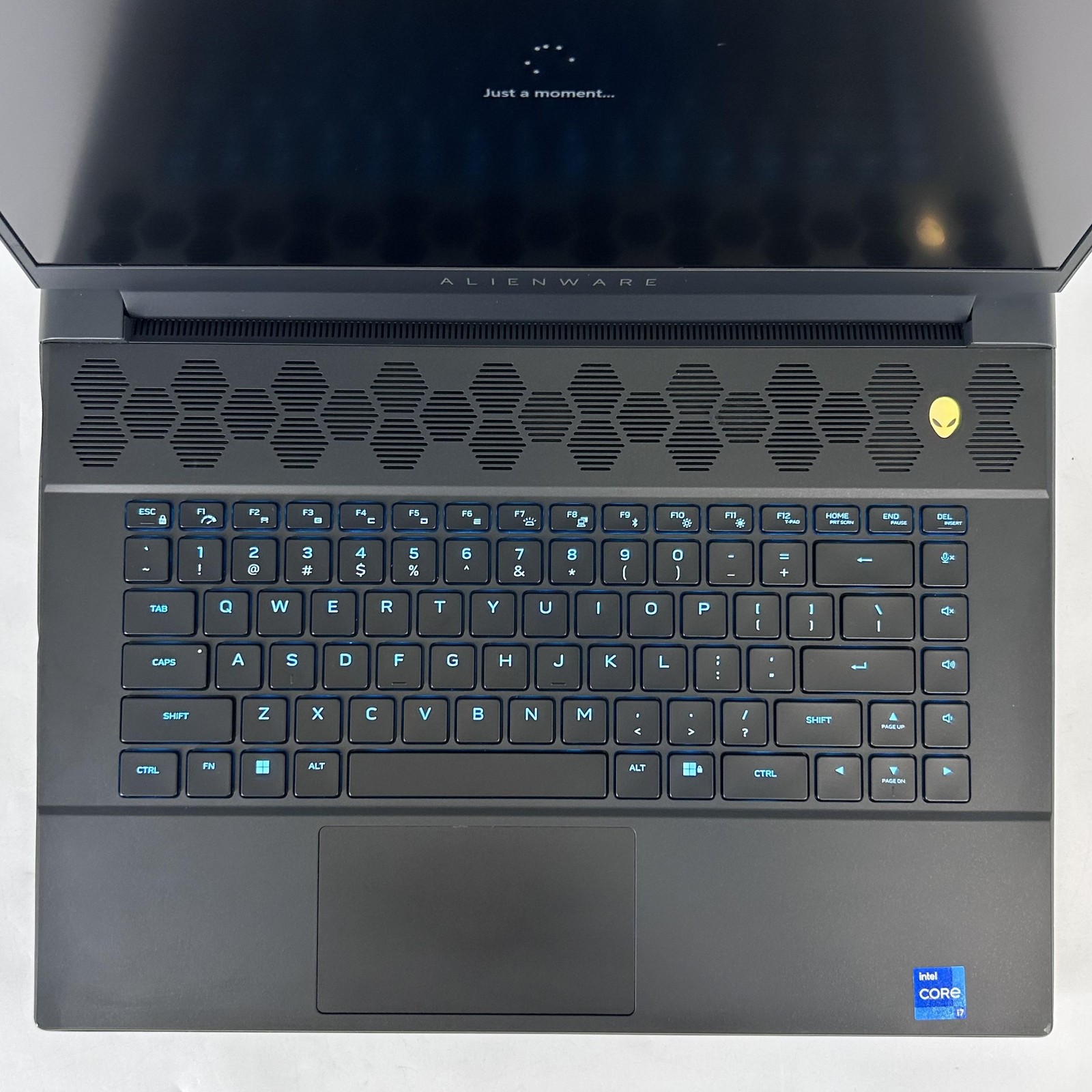 Dell Alienware M16 R1 165Hz QHD+ 2023 2.1 GHz i7-13700HX 16GB 1TB RTX 4070 Good