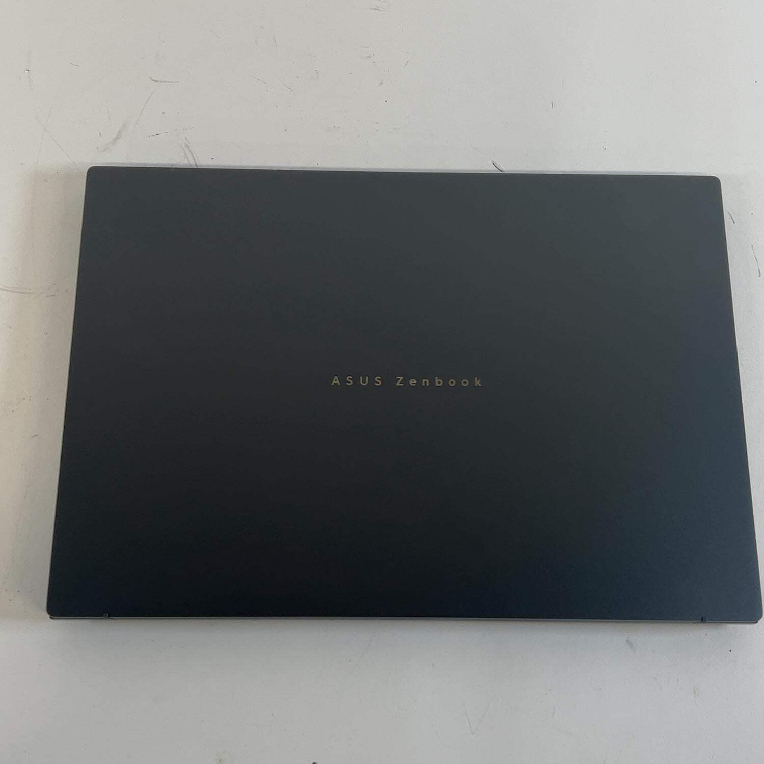 Asus Zenbook 14 UX3405C 14″ Core Ultra 9 285H 2.9GHz 32GB RAM 1TB SSD