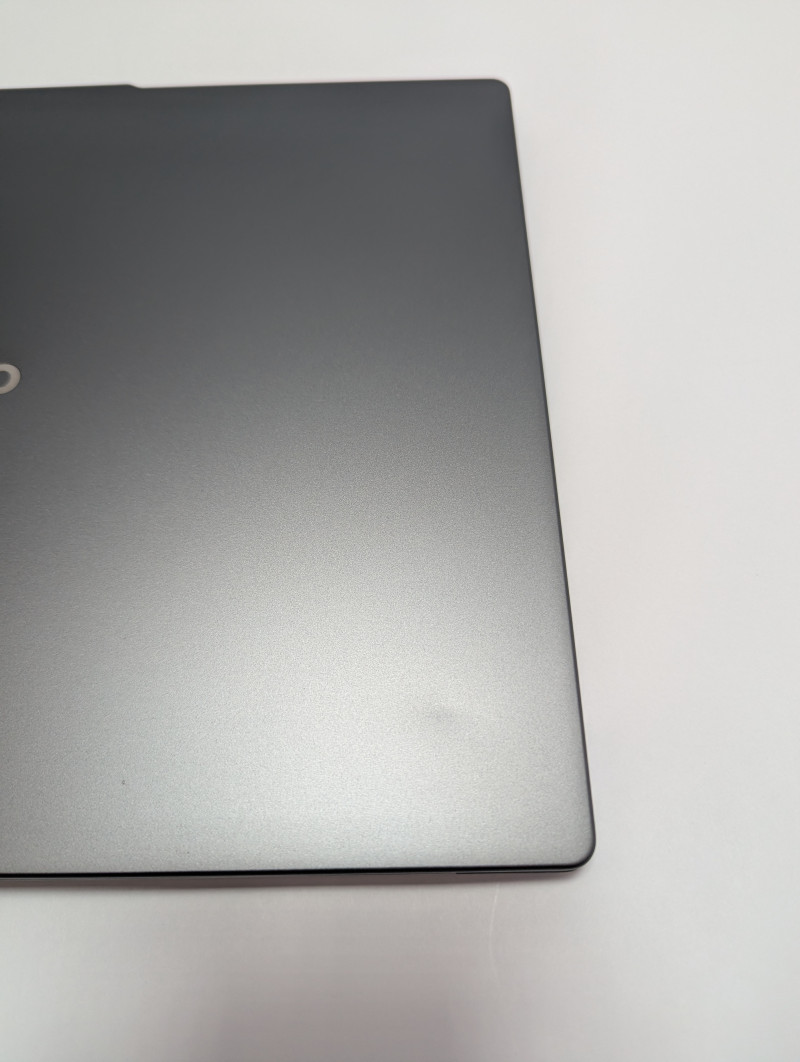 Lenovo IdeaPad Slim 3x Snapdragon X 16GB RAM 1TB SSD 15.6″ Touch WUXGA 1920×1200