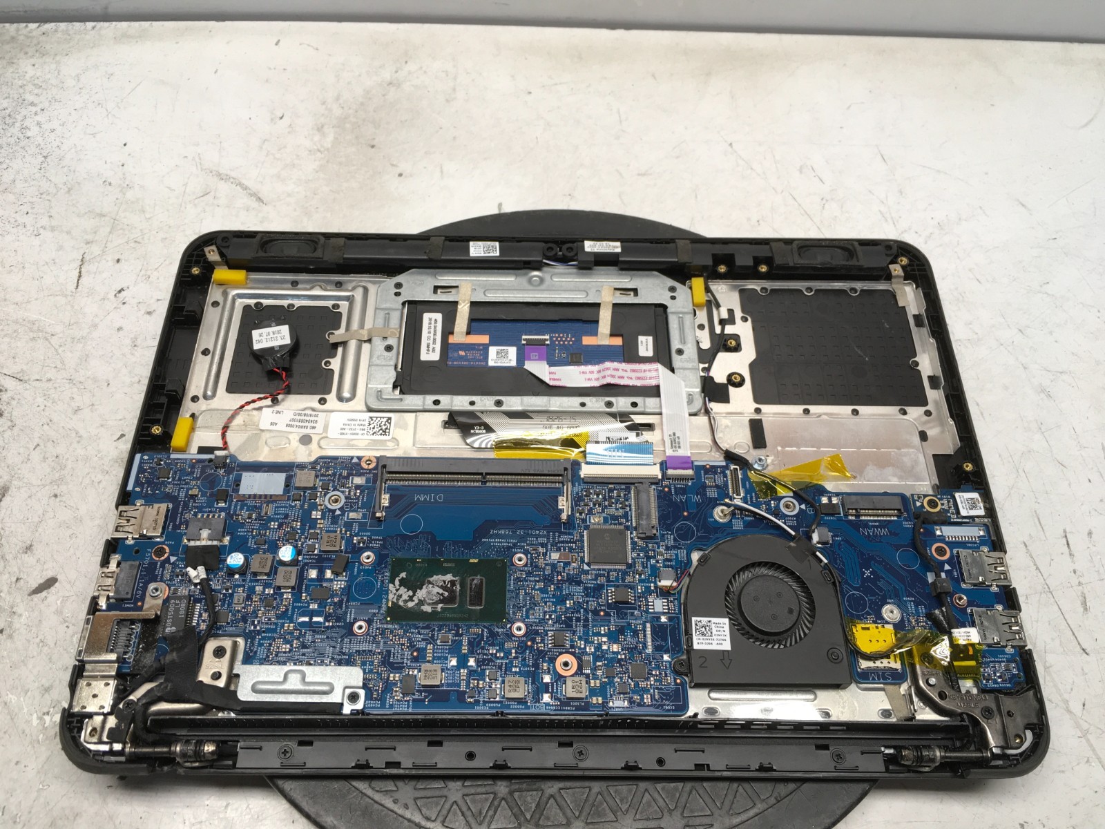 Dell Latitude 3380 Intel i5 7th Gen No RAM NO HDD