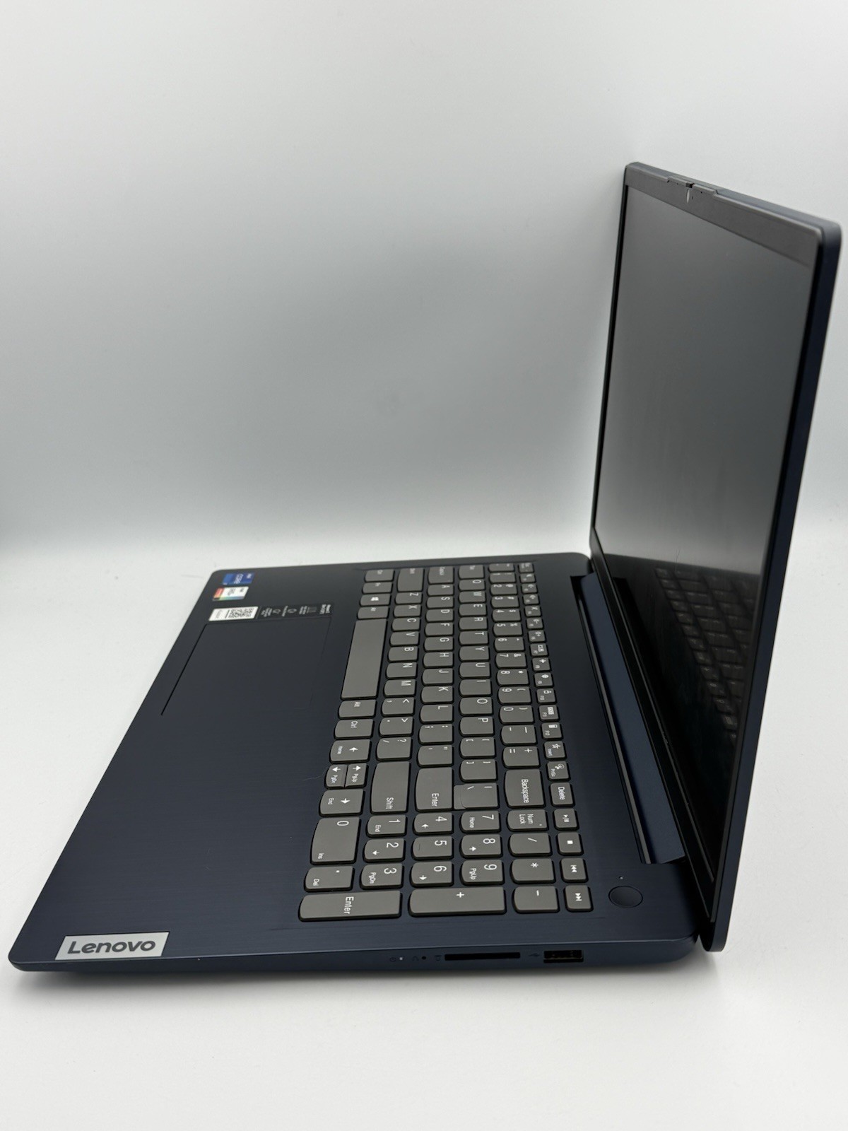 Lenovo IdeaPad 3 15.6” 15ITL6 – i7 11th Gen | 8GB RAM | 512GB SSD – 41C