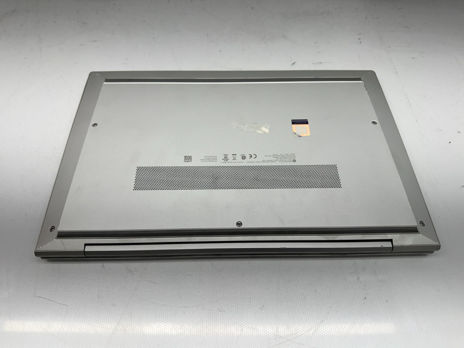 HP Elitebook 840 G7 14″ i5-10210U@1.6GHz 16G 256G SSD **READ**