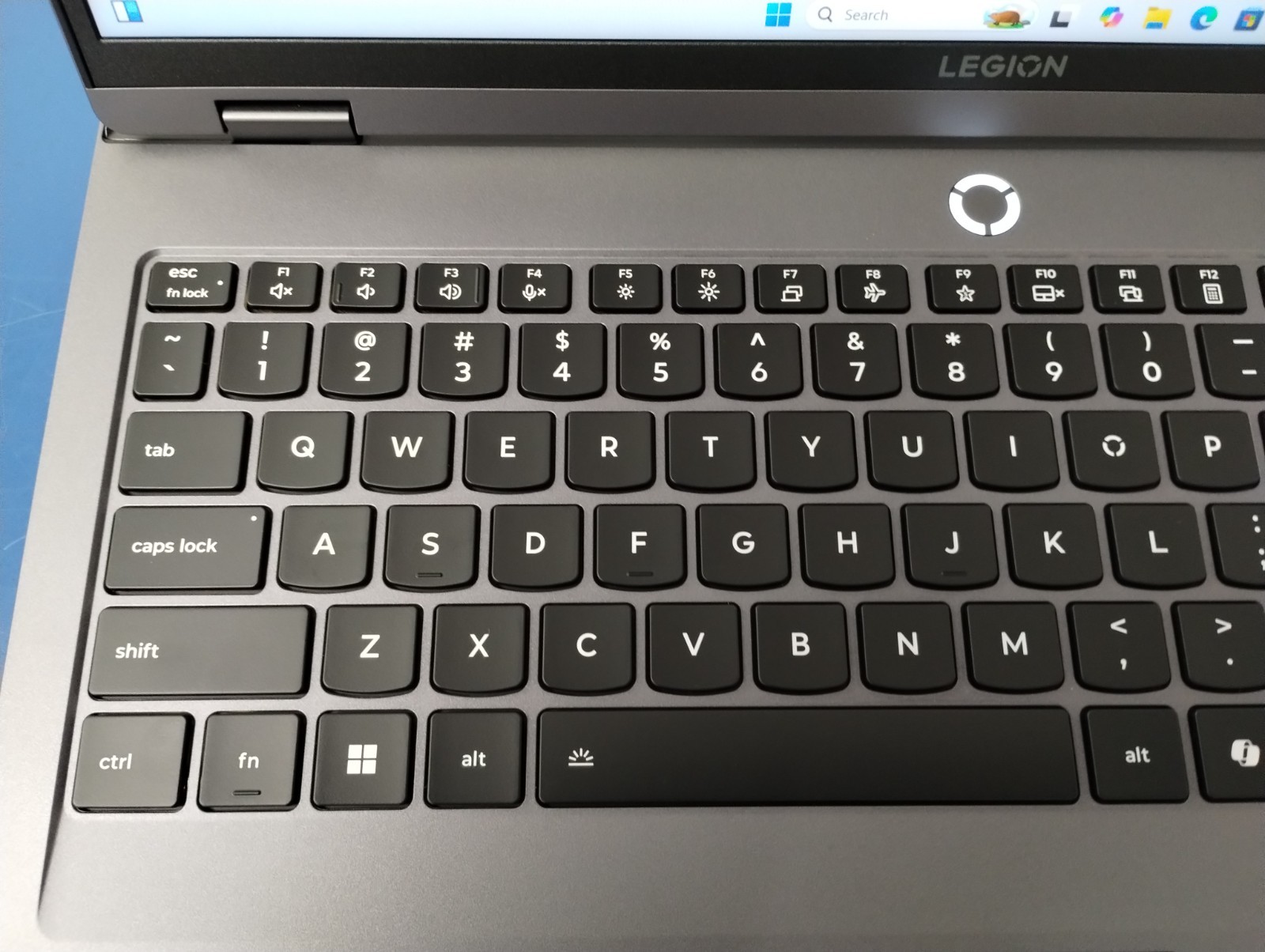 Lenovo Legion 5 16IAX10, Intel Core Ultra 9 275HX, 2.70 GHz 32 GB RAM, 1 TB NVMe