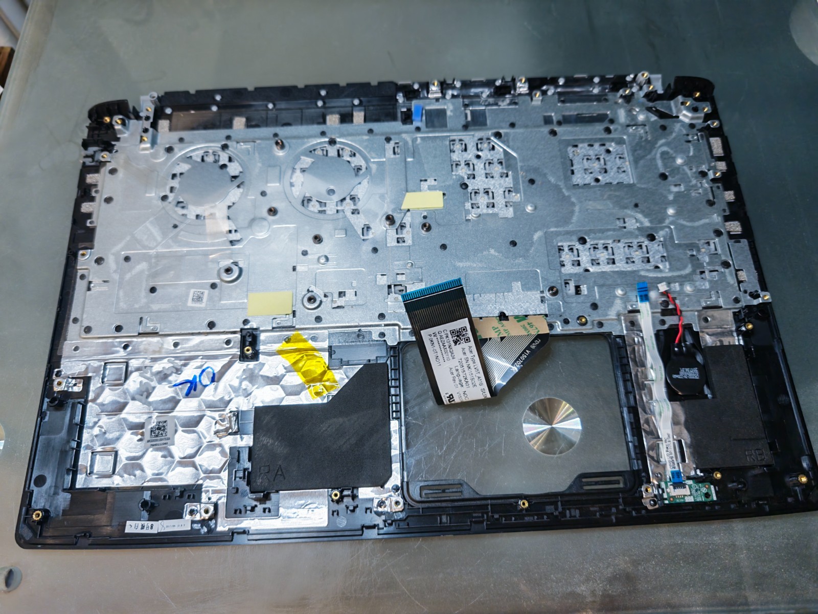 ACER A515-51 A515-41 A615-51 TOP BODY PALMREST AM20X000100 #