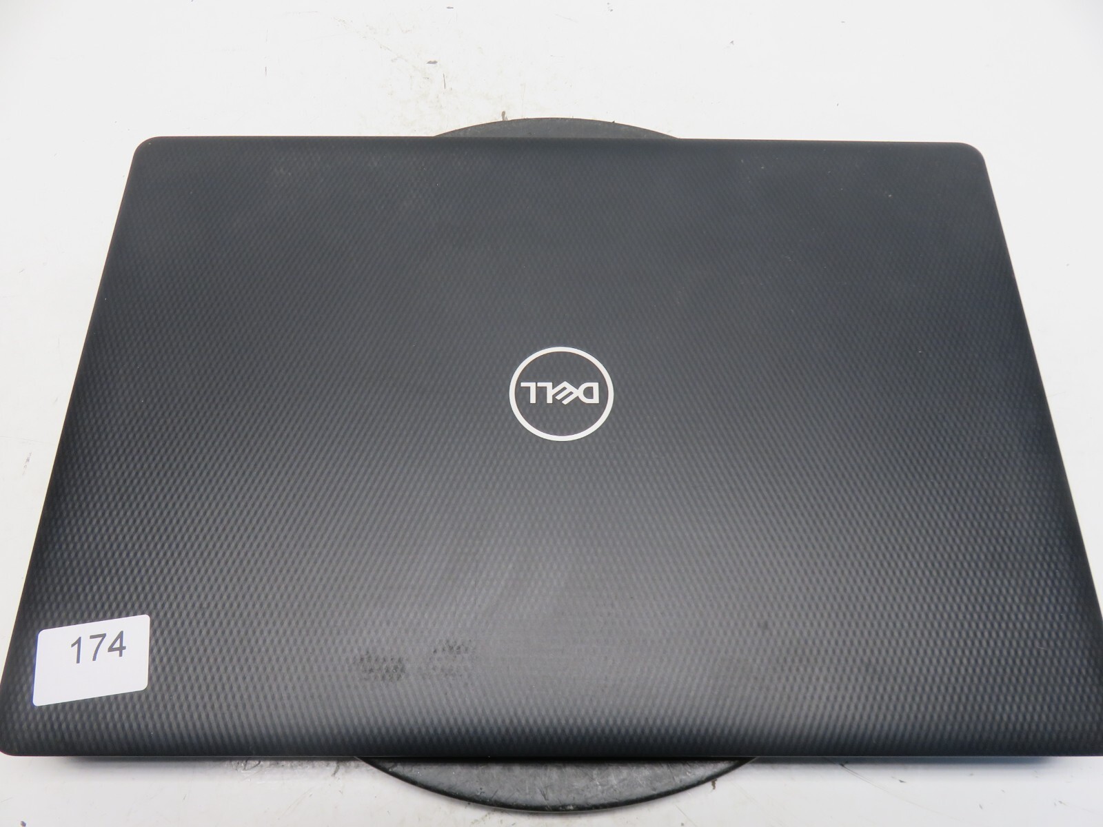 Dell Inspiron 3595 AMD A6-9225 2600MHz 4 GB NO HDD No Batt