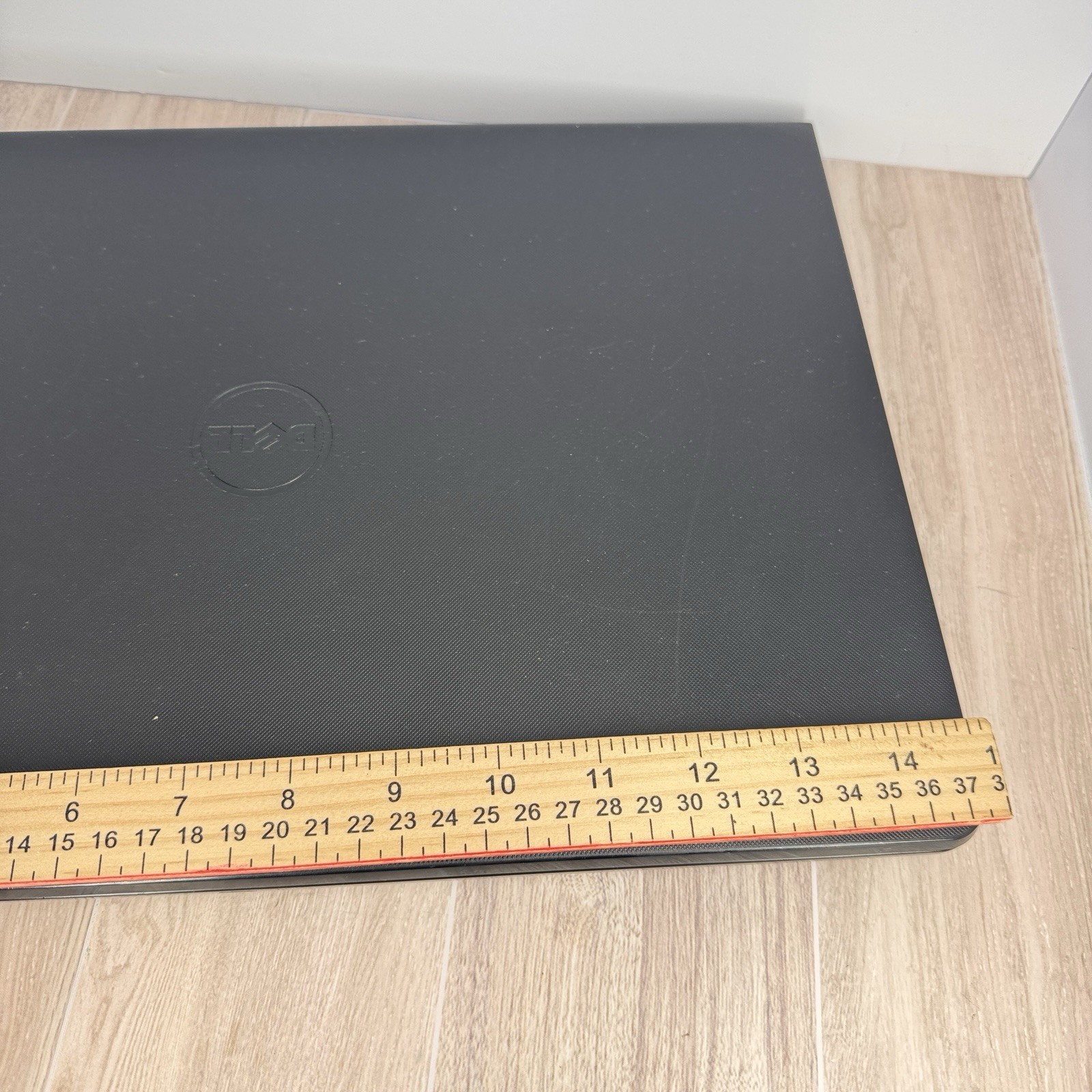 Dell Inspiron 15 3558 Laptop 15.6 i3 5th Gen 1TB Windows 10 Charger READ