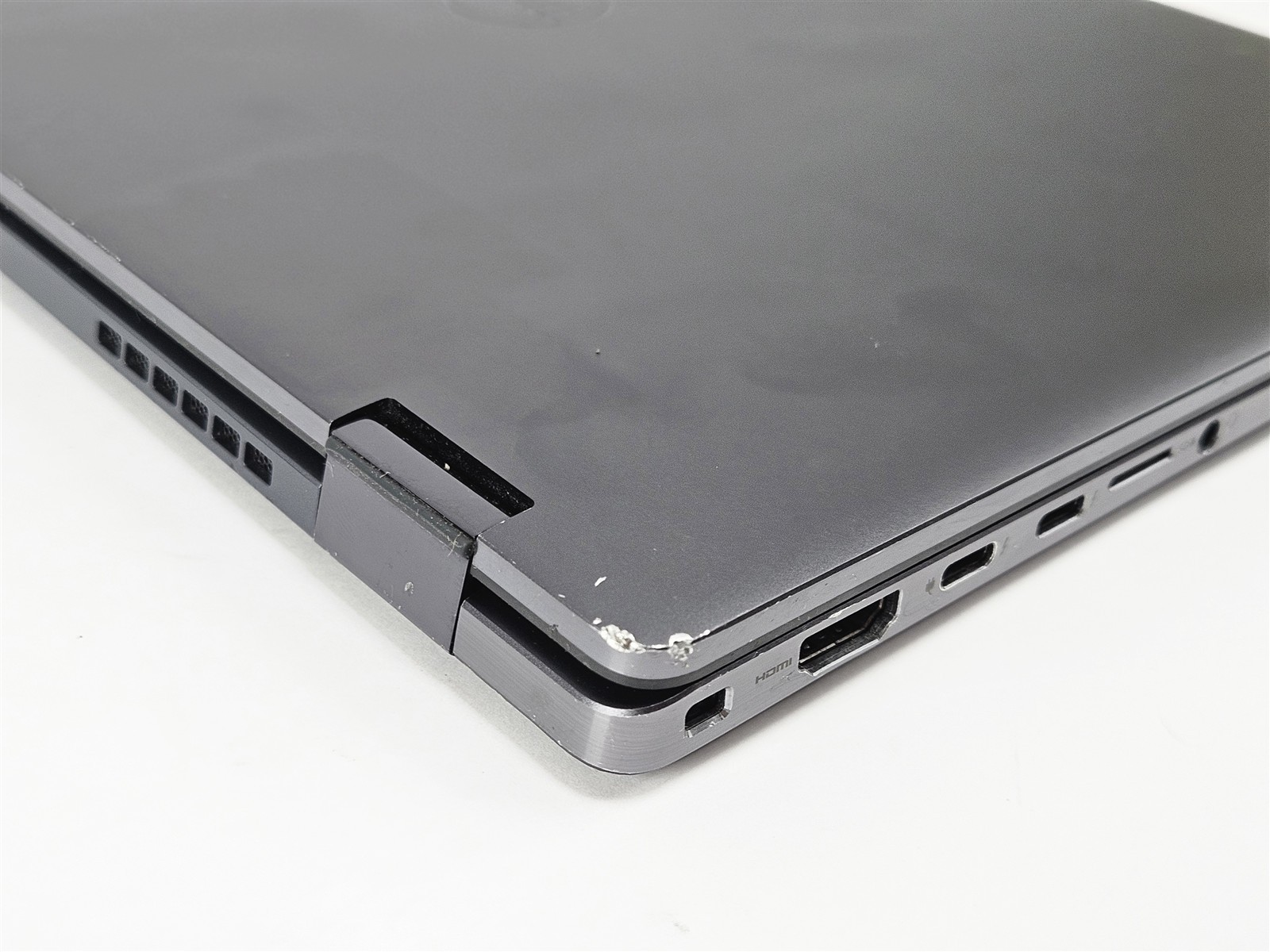 Dell 14″ Latitude 9430 2in1 256GB SSD 16GB i7-1265U Intel Iris Xe Graphite