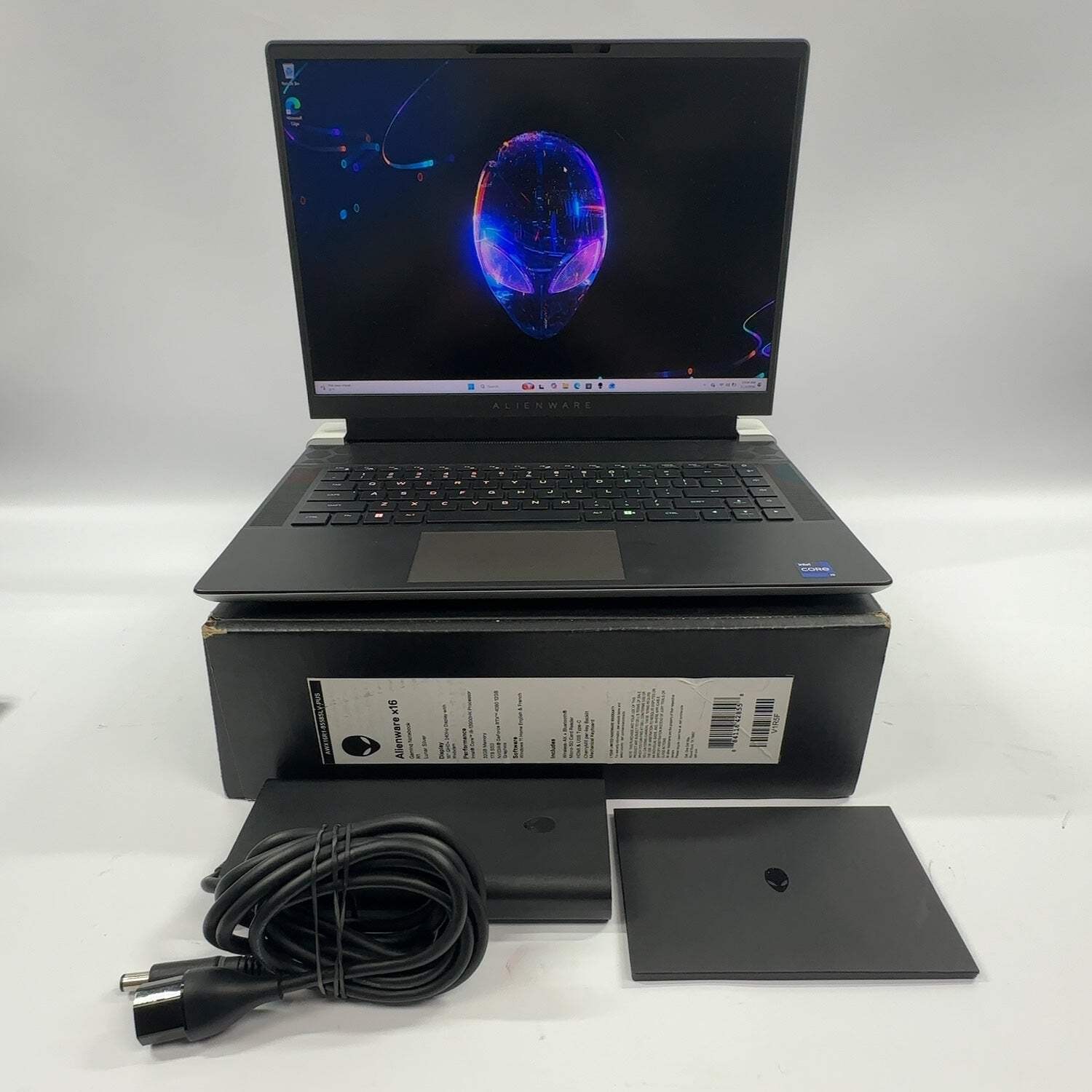 Alienware X16 R1 15.9″ i9-13900HK 2.6GHz 32GB RAM 1TB SSD GeForce RTX 4080