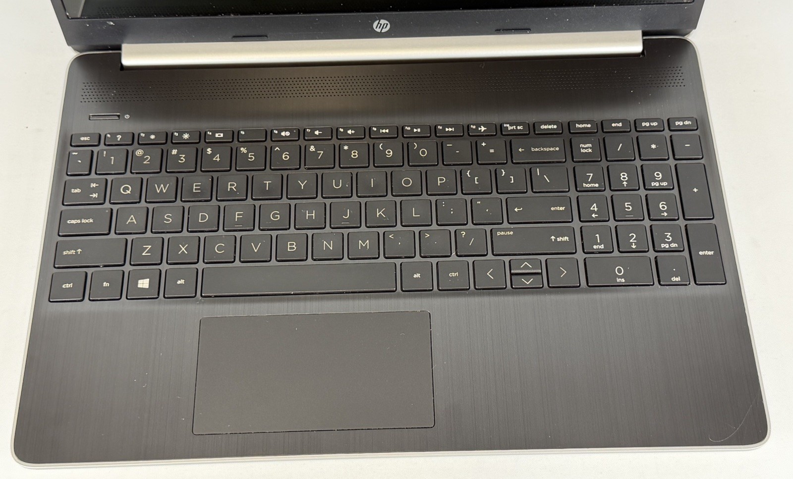 HP LAPTOP 15-DY1078NR INTEL CORE i7 1065G7 8GM RAM 256GB *TESTED & WORKING*