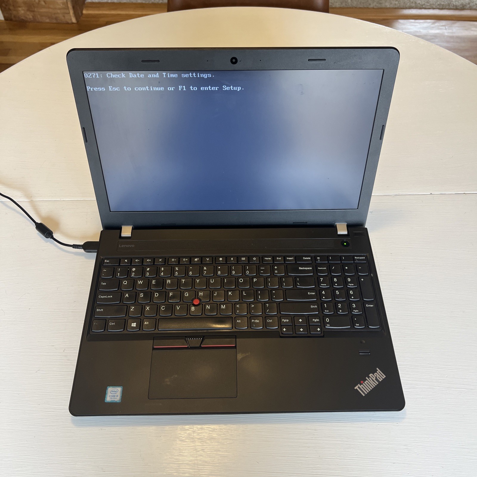 PARTS ONLY Lenovo ThinkPad E570 15.6″ Intel i5-7200U @ 2GHz, NO HDD OR RAM READ!