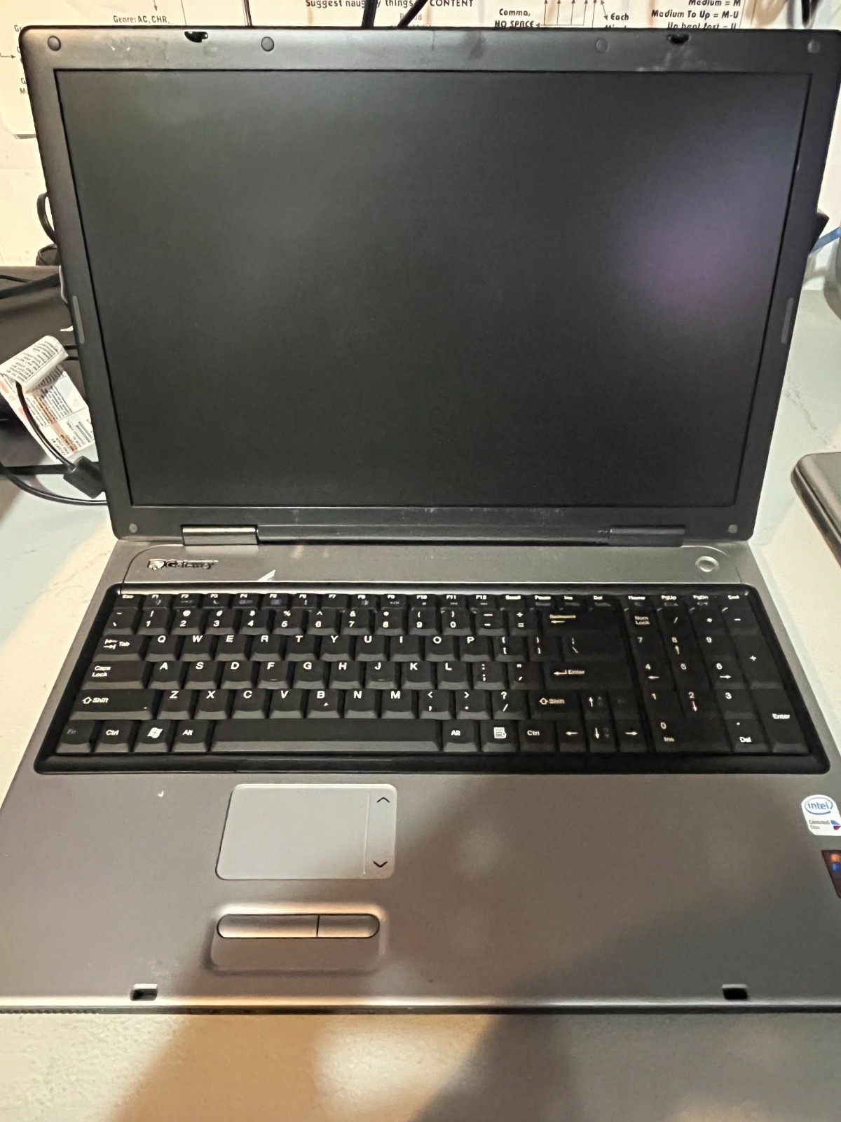 Gateway Laptop 2GB Ram PA6 M685E Intel Core Duo T2500 @ 2.00GHz