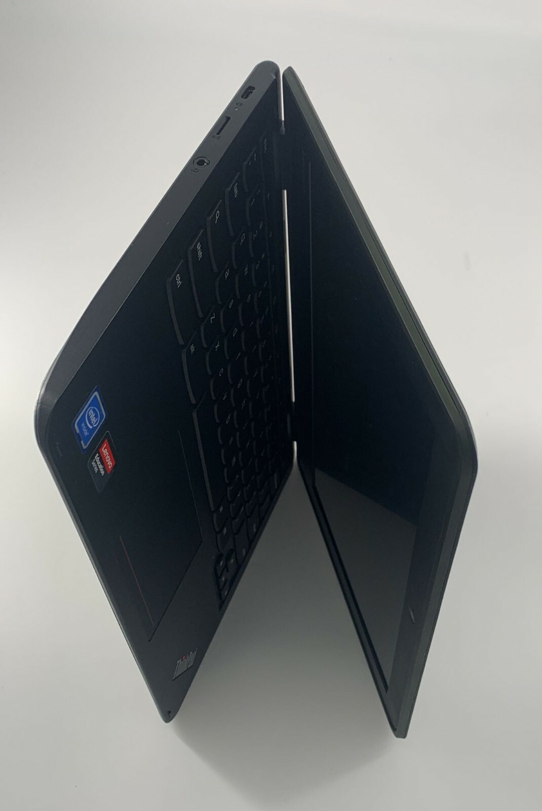 Lenovo Thinkpad 11E, Chrmebook, 4 GB RAM, 16 GB SSD