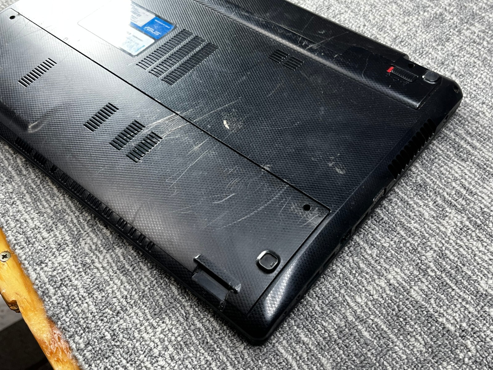 ASUS Inside X55A Laptop 15G29N005501 Parts Or Repair 170473