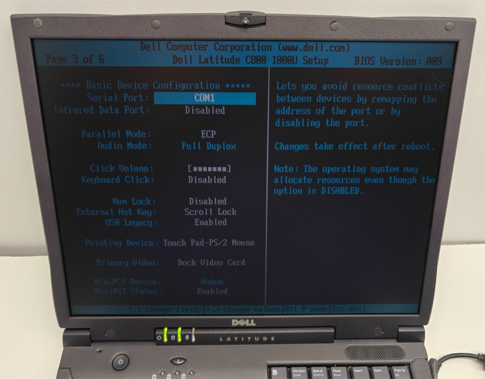 Dell Latitude C800 Intel Pentium III 16MB RAM FOR PARTS OR REPAIR ATI NO HDD CD