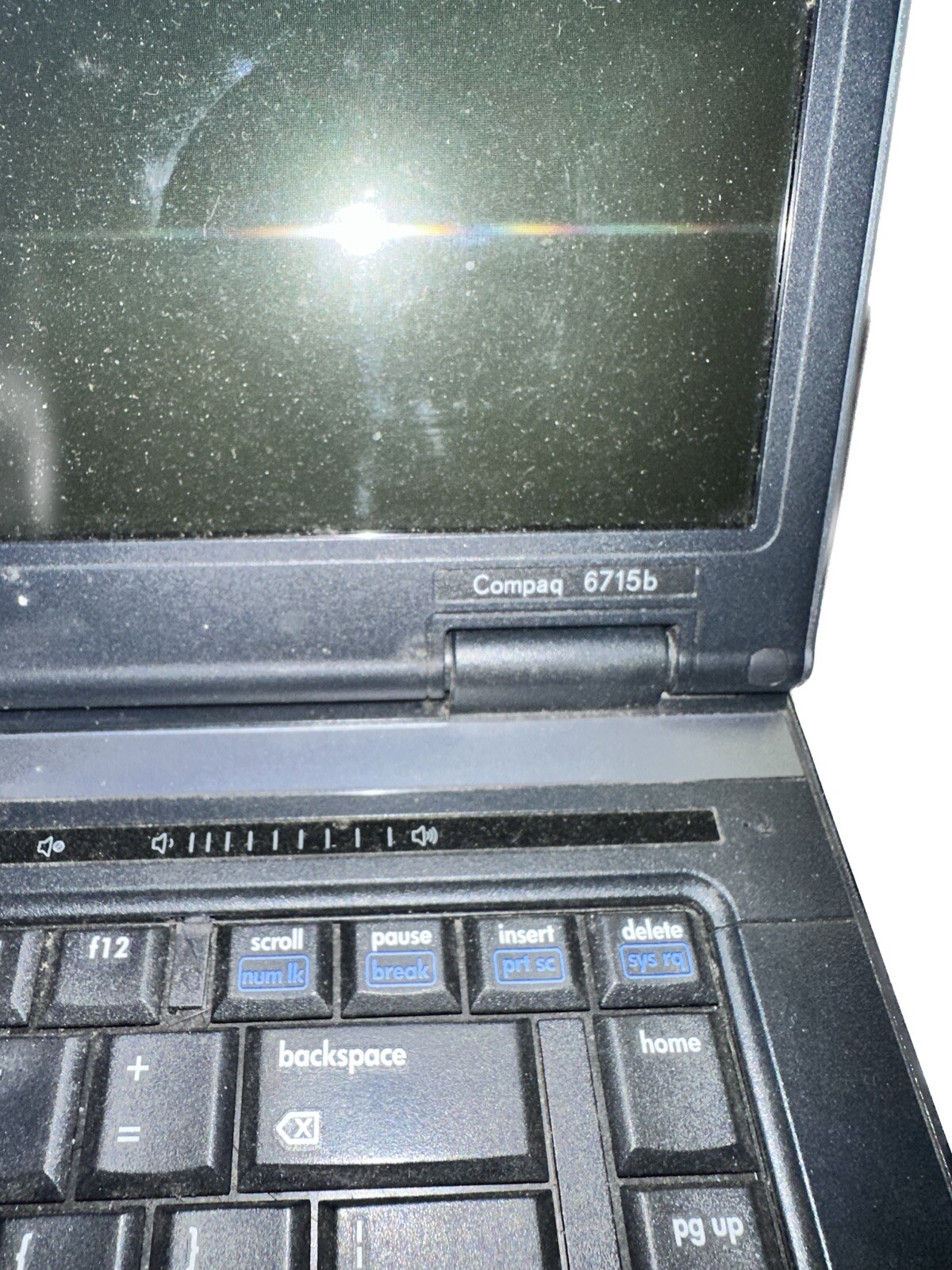 HP Compaq 6715b 15.4″ Laptop AMD Turion 64 x2 2GB Ram – No HDD