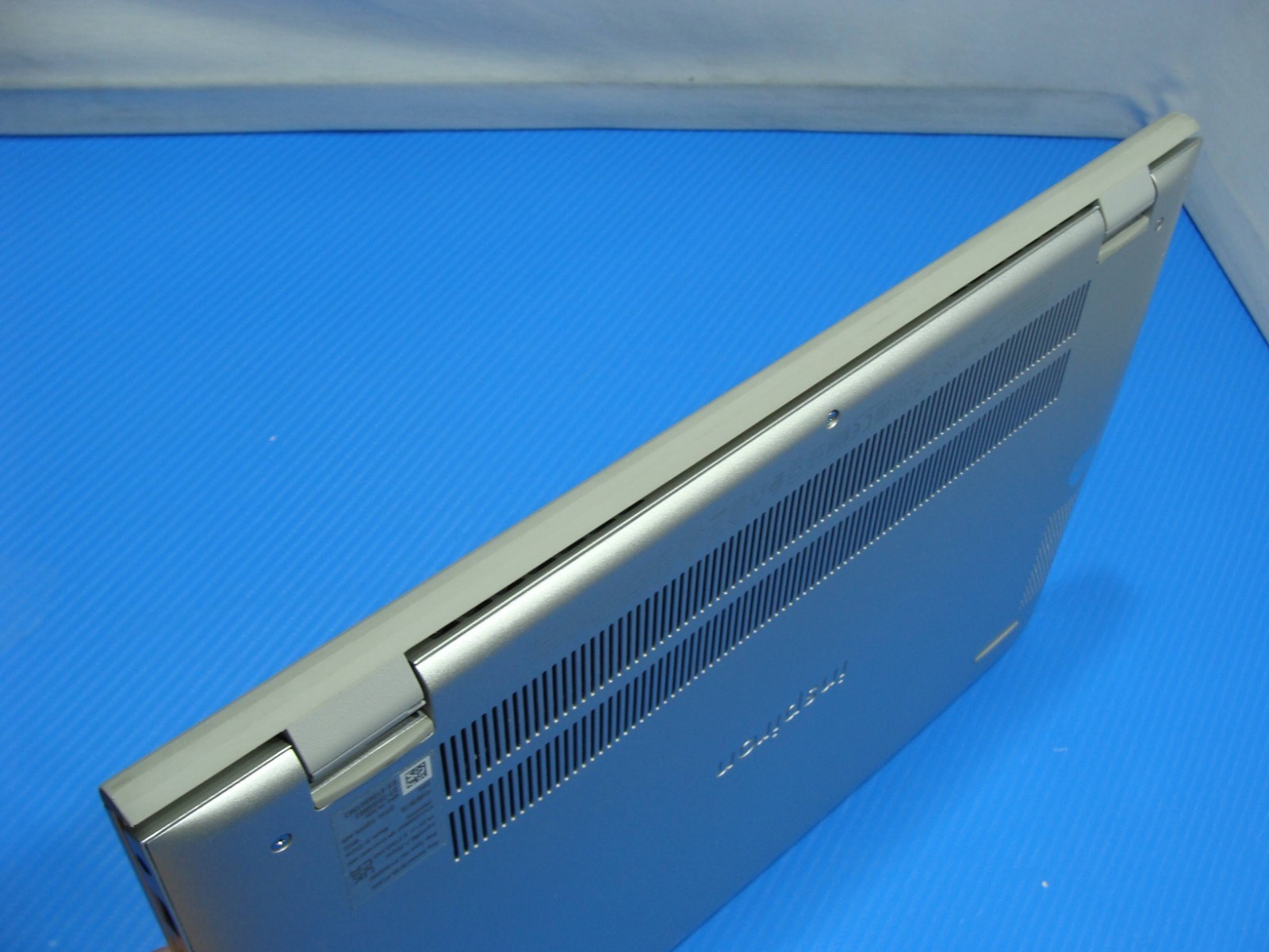 Dell Inspiron 5402/5409 14″ FHD i3-1115G4 3GHz 8GB 256GB Win 11 Home +Charger