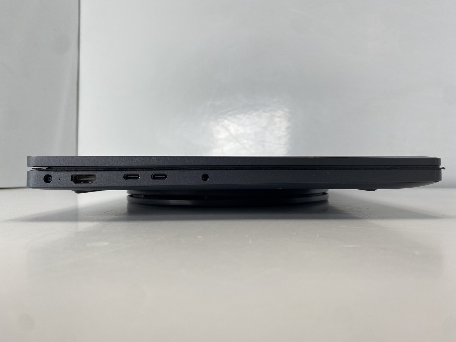 Dell Laptop Pro 16 PC16255 16″ AMD Ryzen 5 220 256GB- Gray